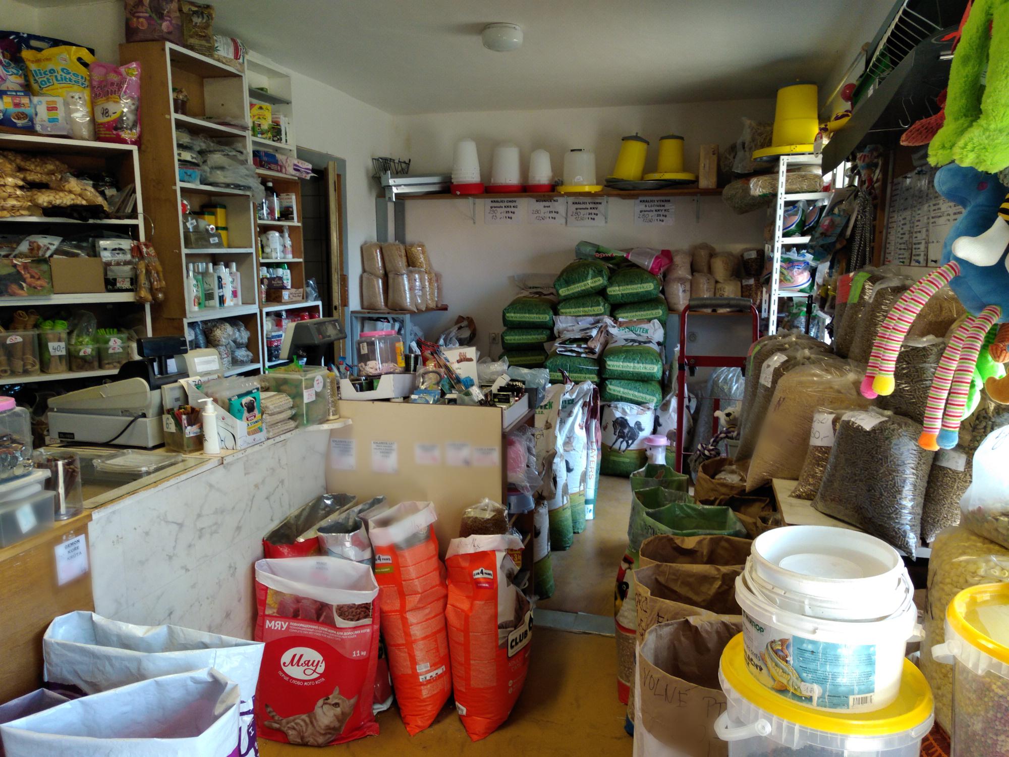 Chovatelské potřeby - krmivo pro zvířata Věra Krčmová foto 4