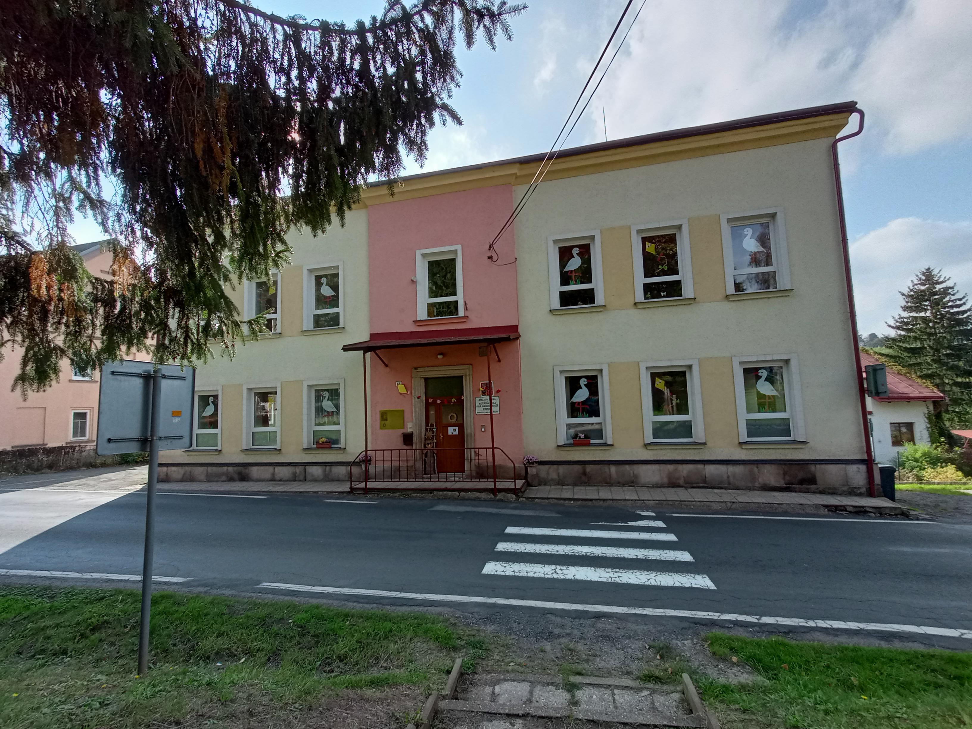 ZŠ a MŠ pplk. Jaromíra Brože, Chvaleč