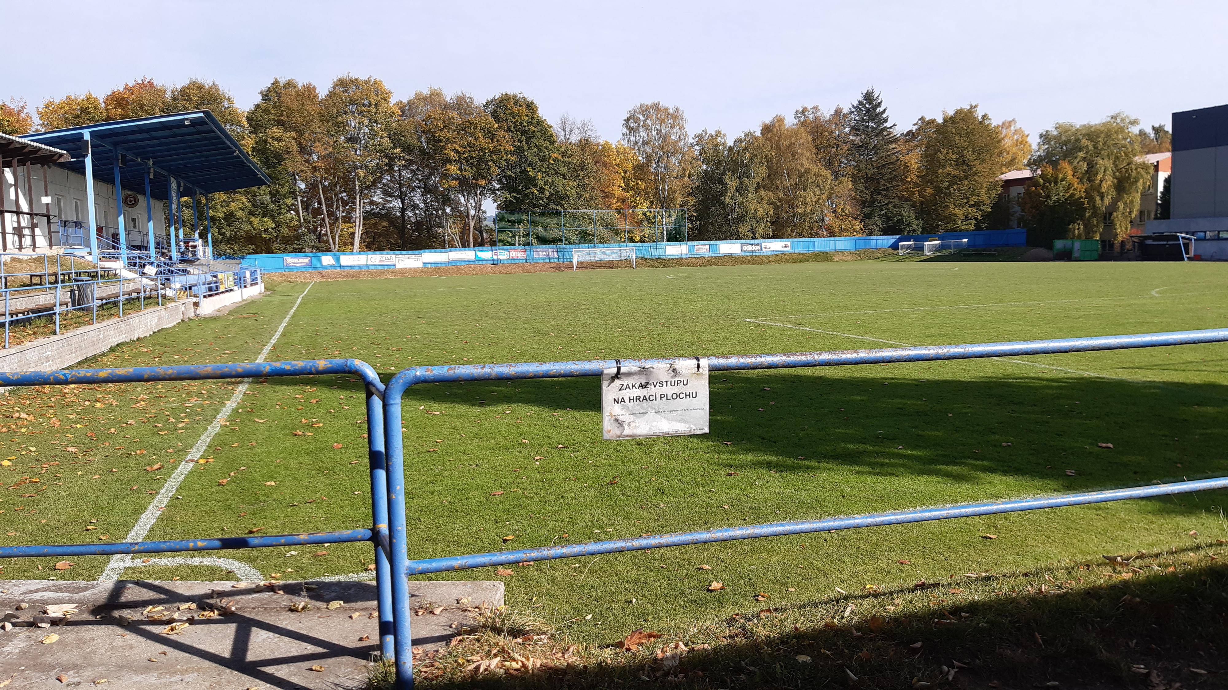 Restaurace u fotbalového hřiště foto 2