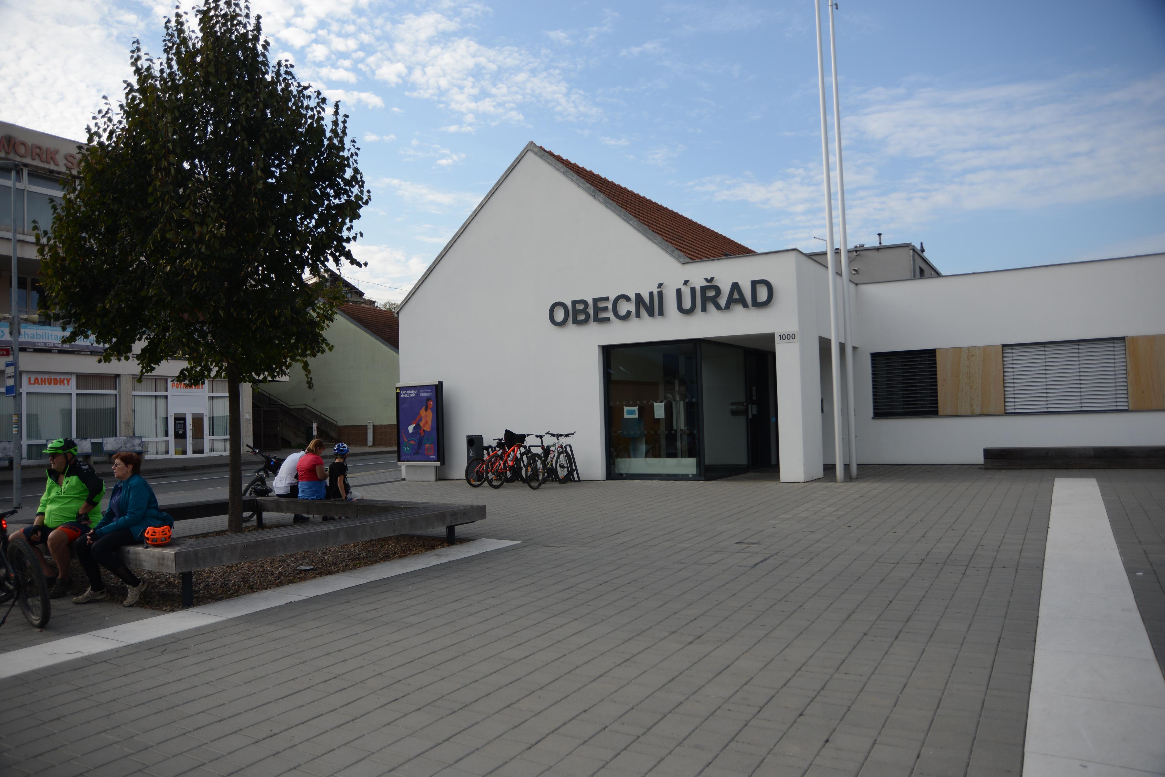 Bílovice nad Svitavou - obecní úřad foto 1