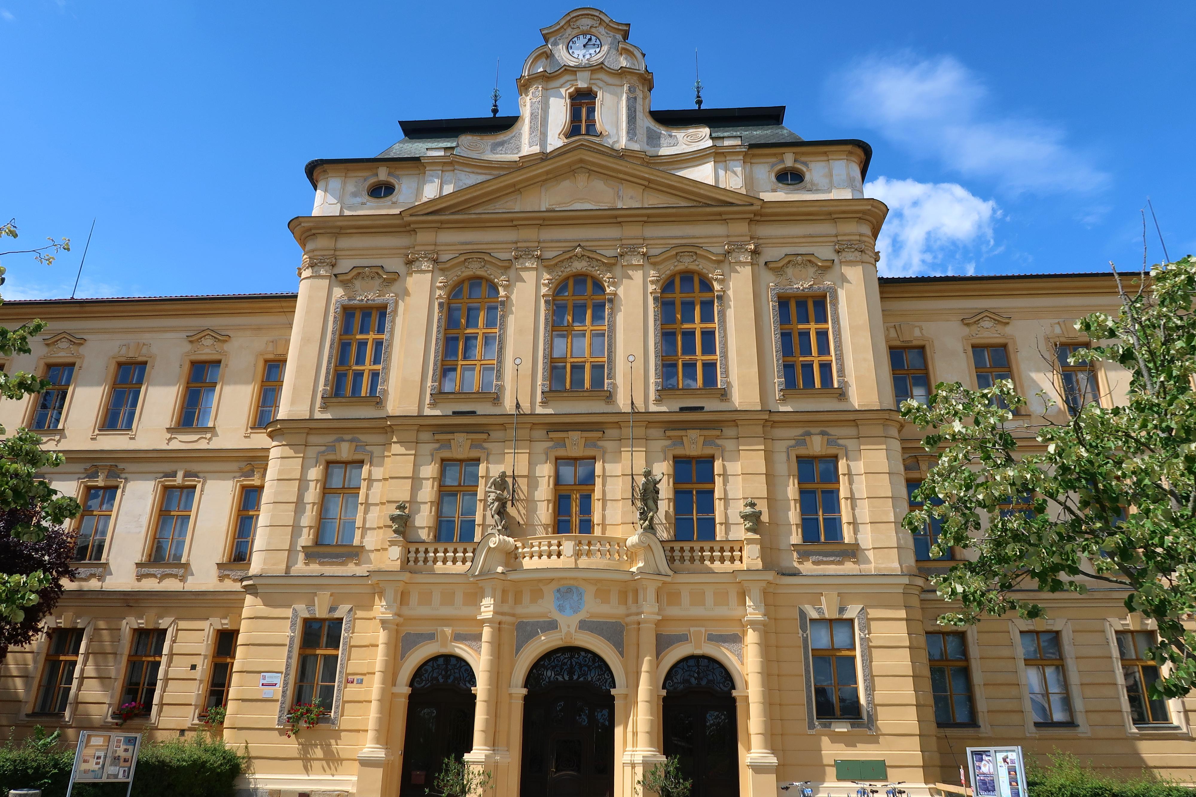 Gymnázium Dr. Josefa Pekaře, Mladá Boleslav foto 6