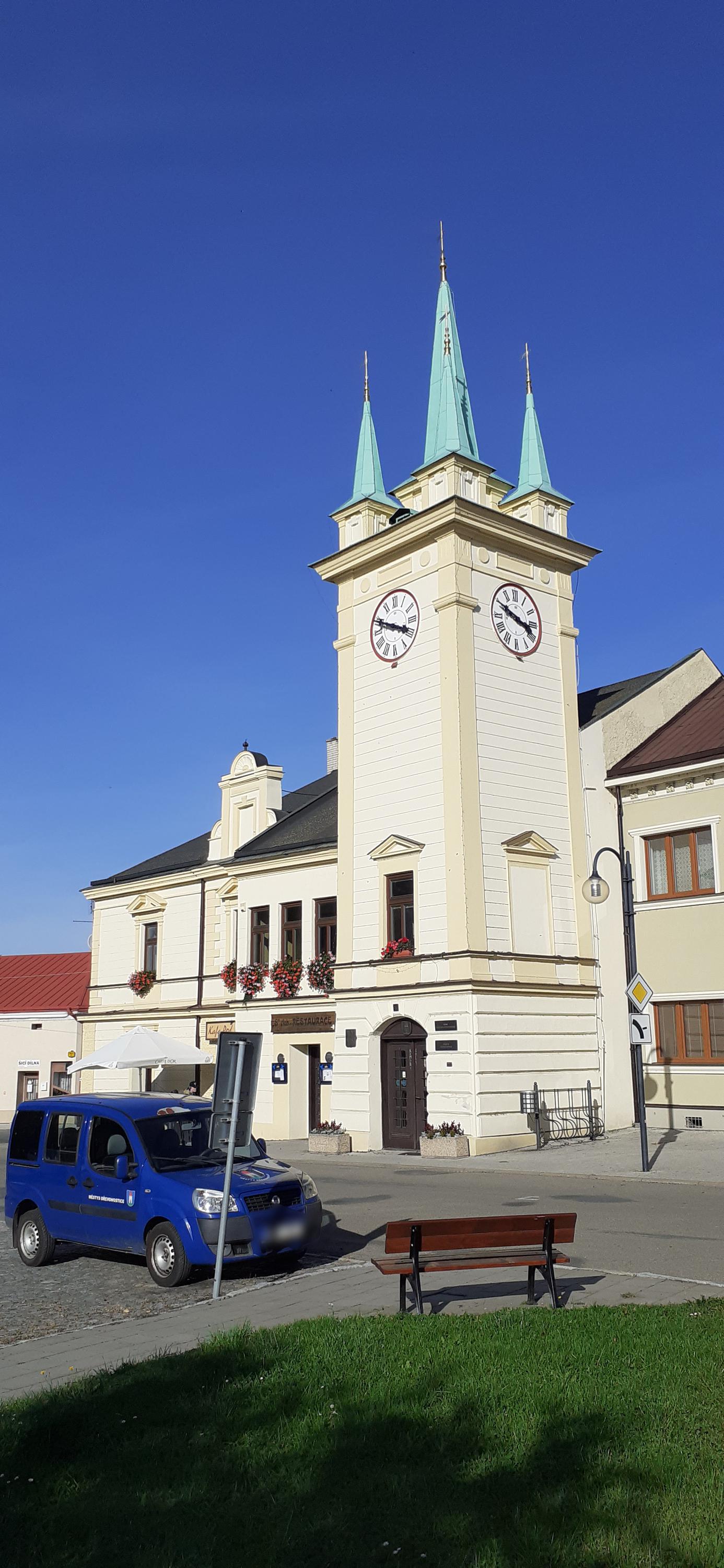 Dřevohostice - úřad městyse foto 2