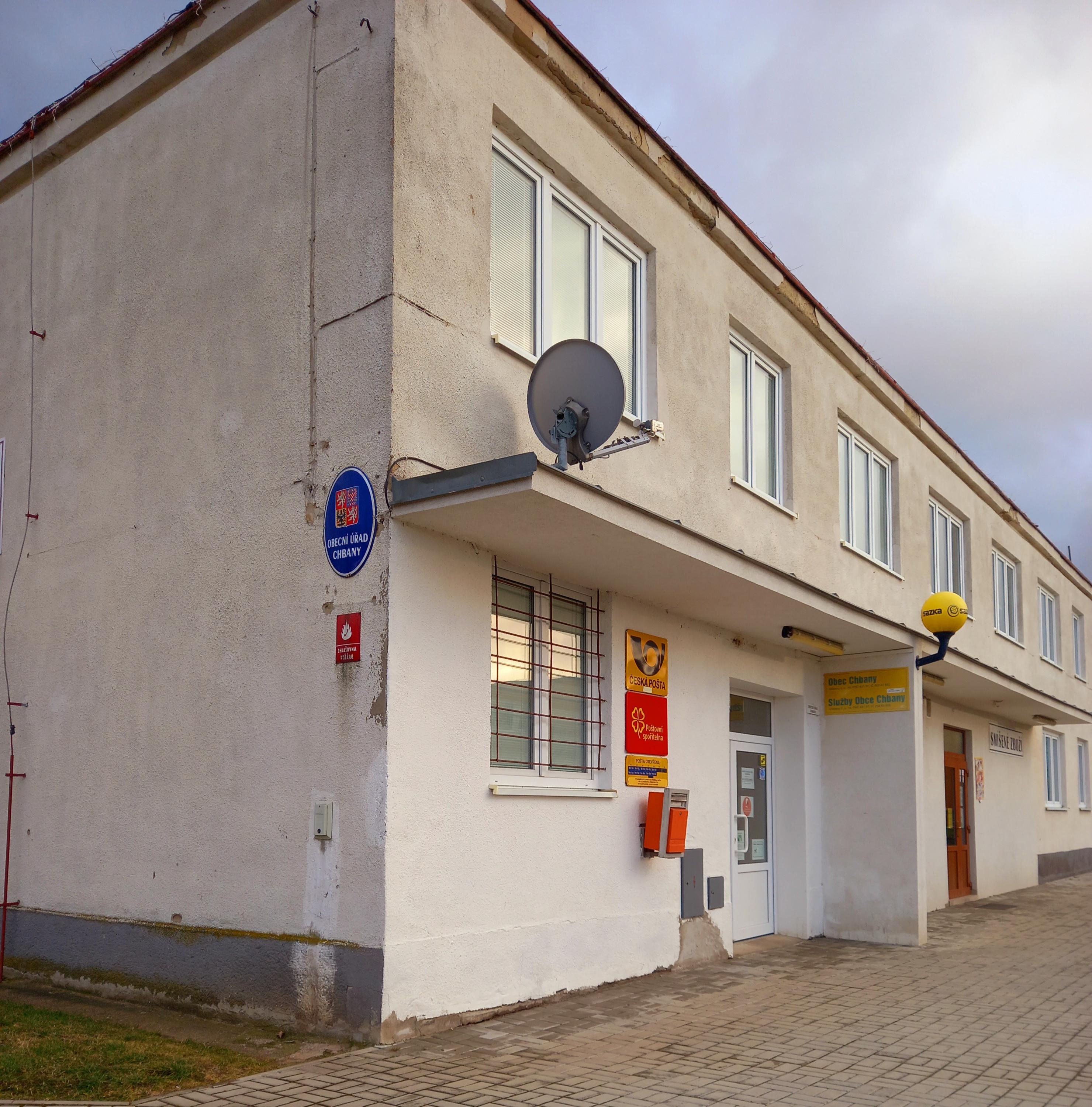 Chbany - obecní úřad foto 4