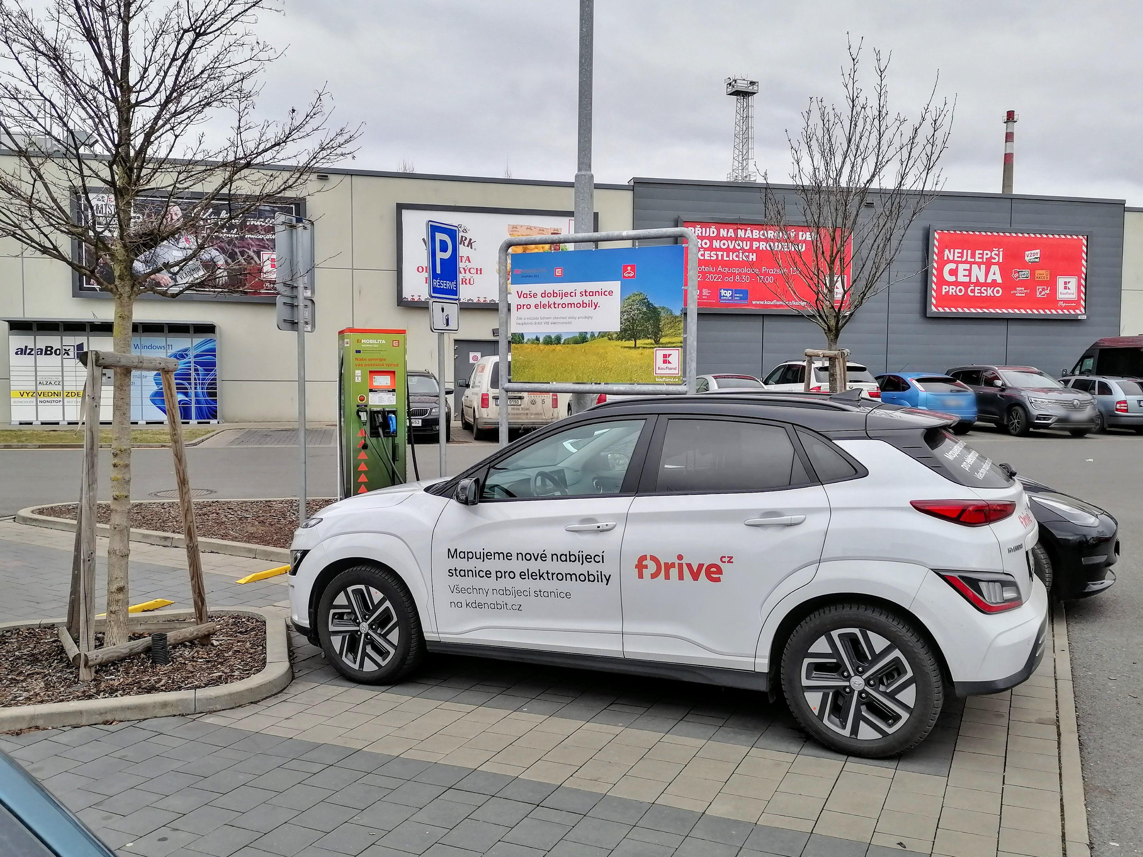 Nabíjecí stanice ČEZ