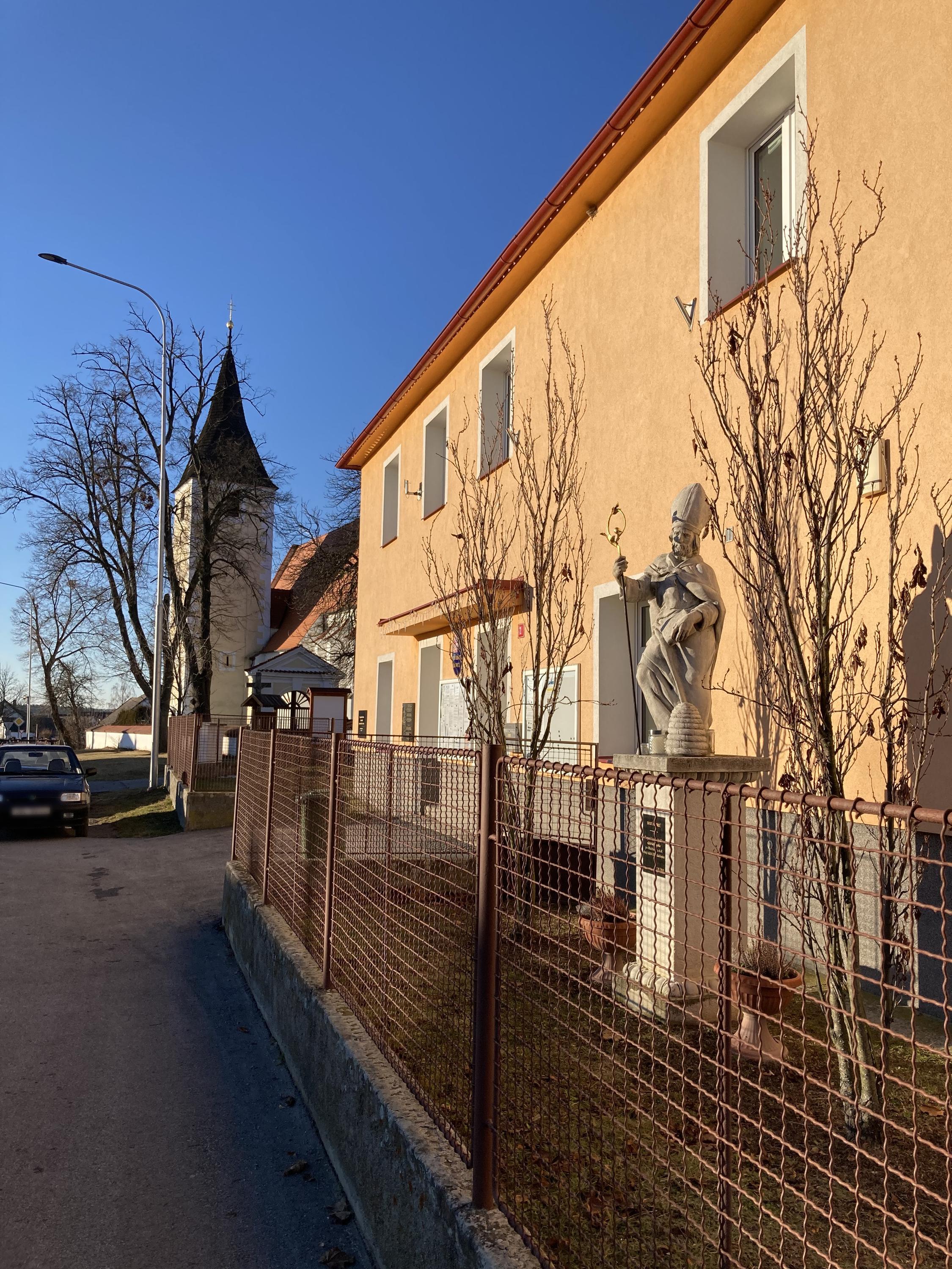 Mladošovice - obecní úřad foto 3