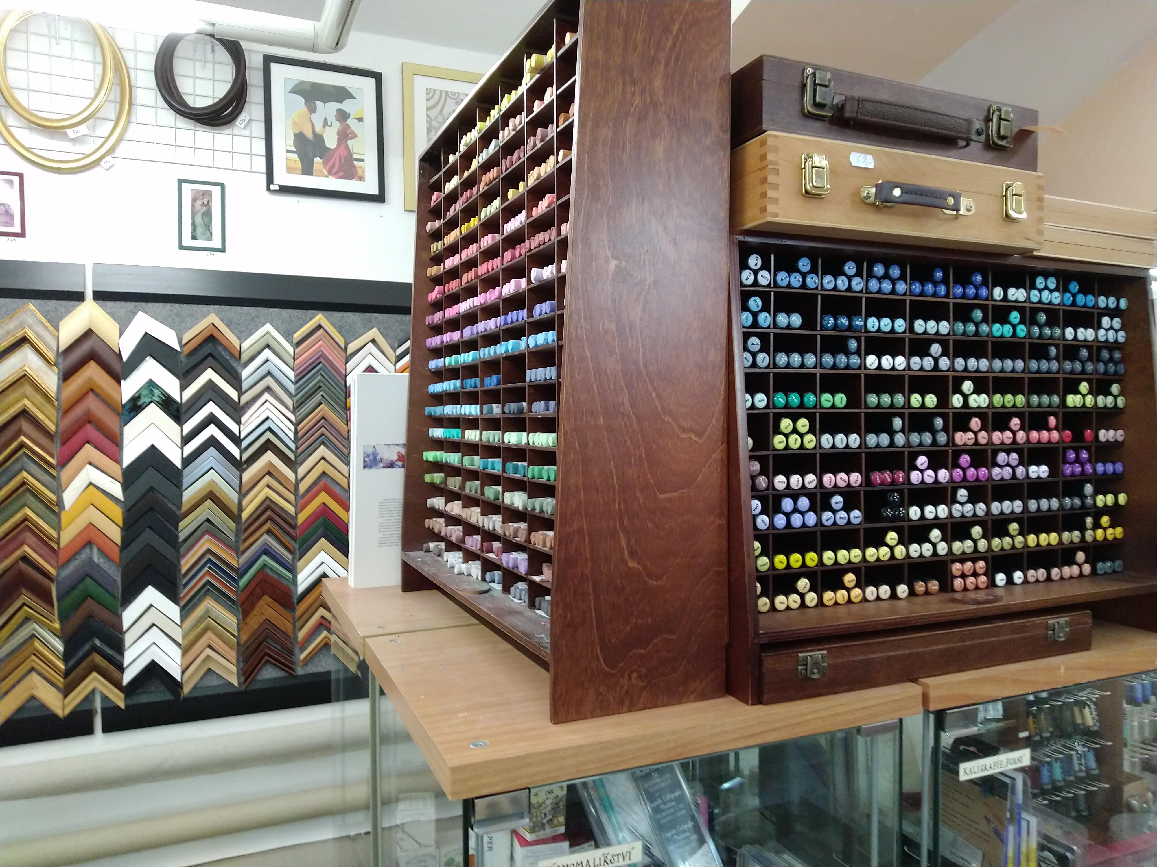 Artikon - výtvarné potřeby a rámování foto 4