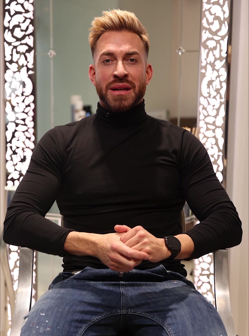 Tomas Arsov Hair & Beauty Institute foto 2 (náhled videa)