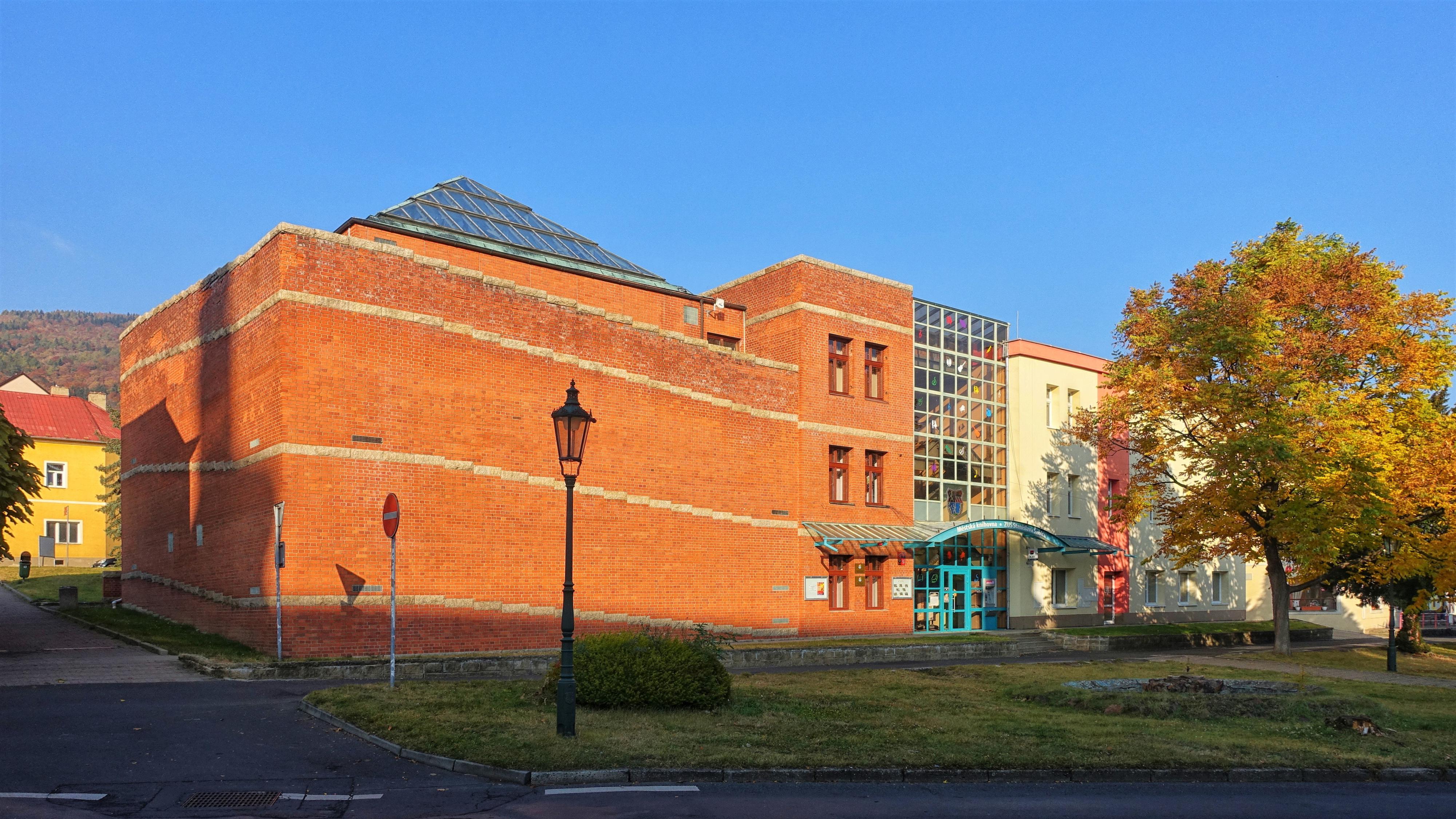 Městská knihovna Krupka foto 2