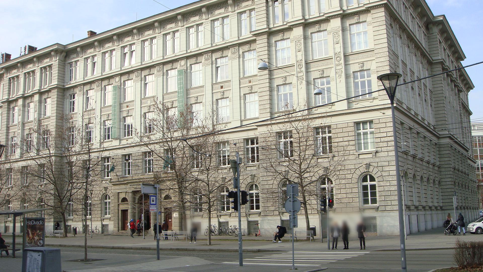 Fakulta sociálních studií Masarykovy univerzity foto 2