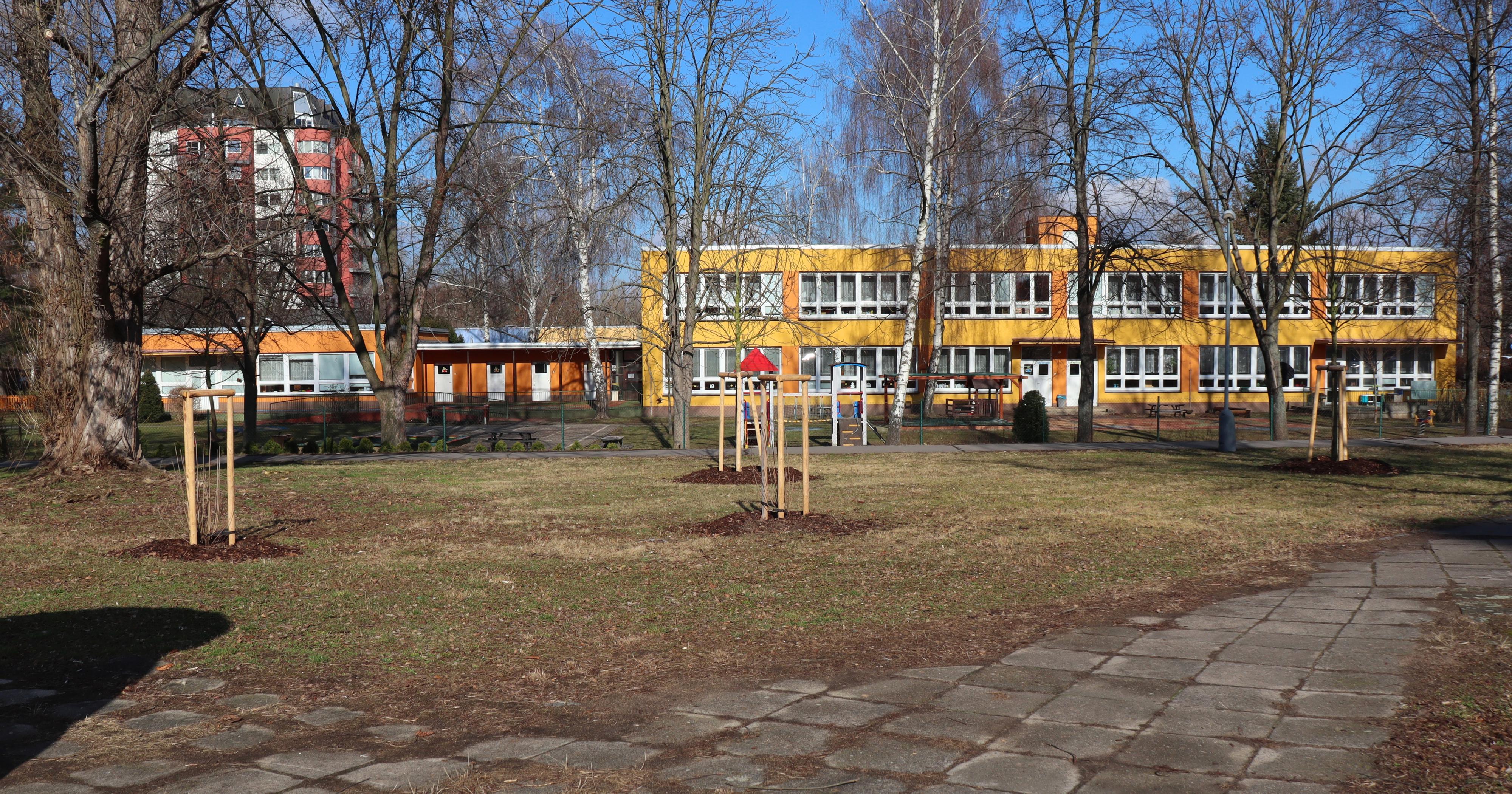 MŠ Pardubice, K Polabinám foto 6