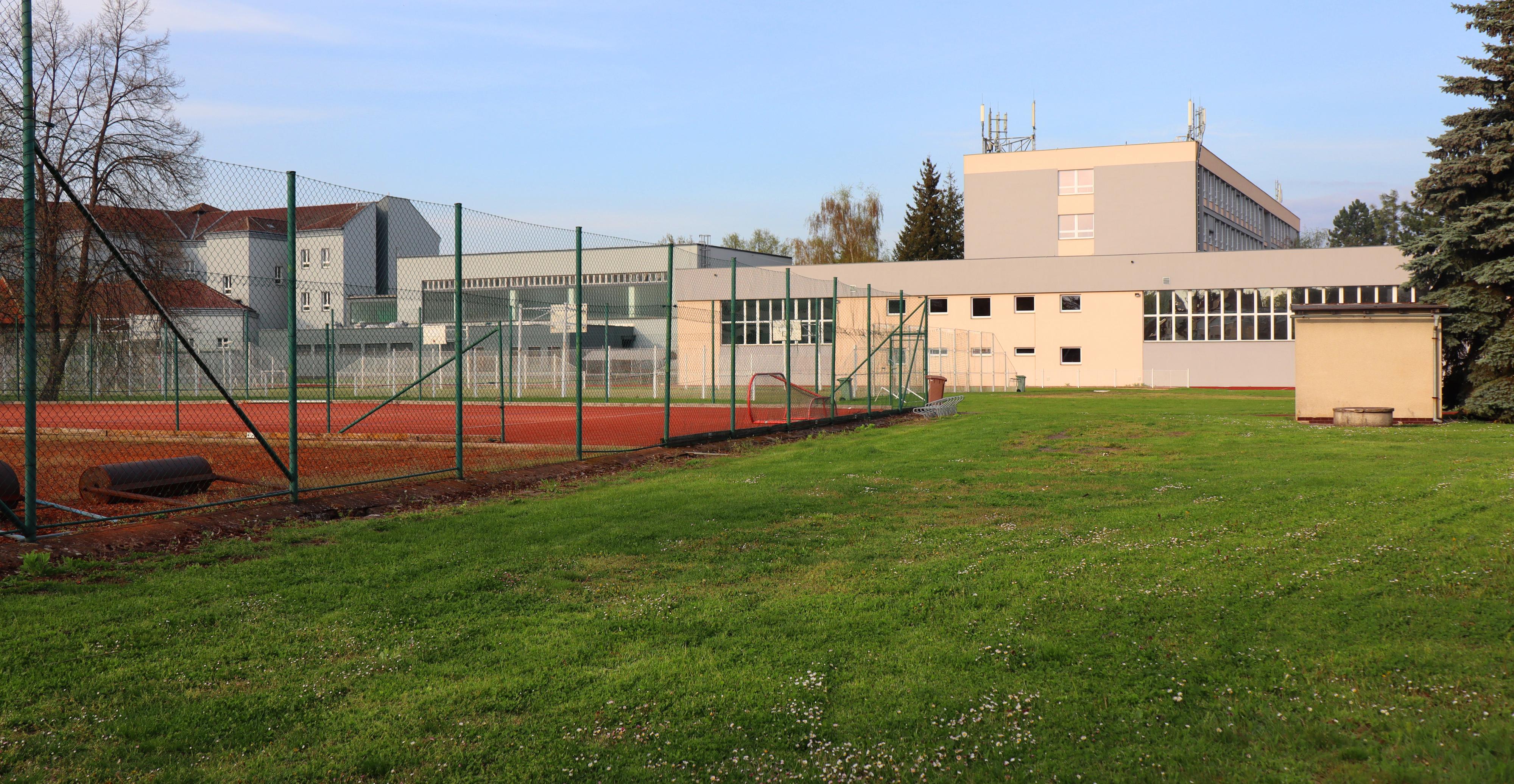 Sportovní gymnázium, Pardubice, Dašická 268 foto 4