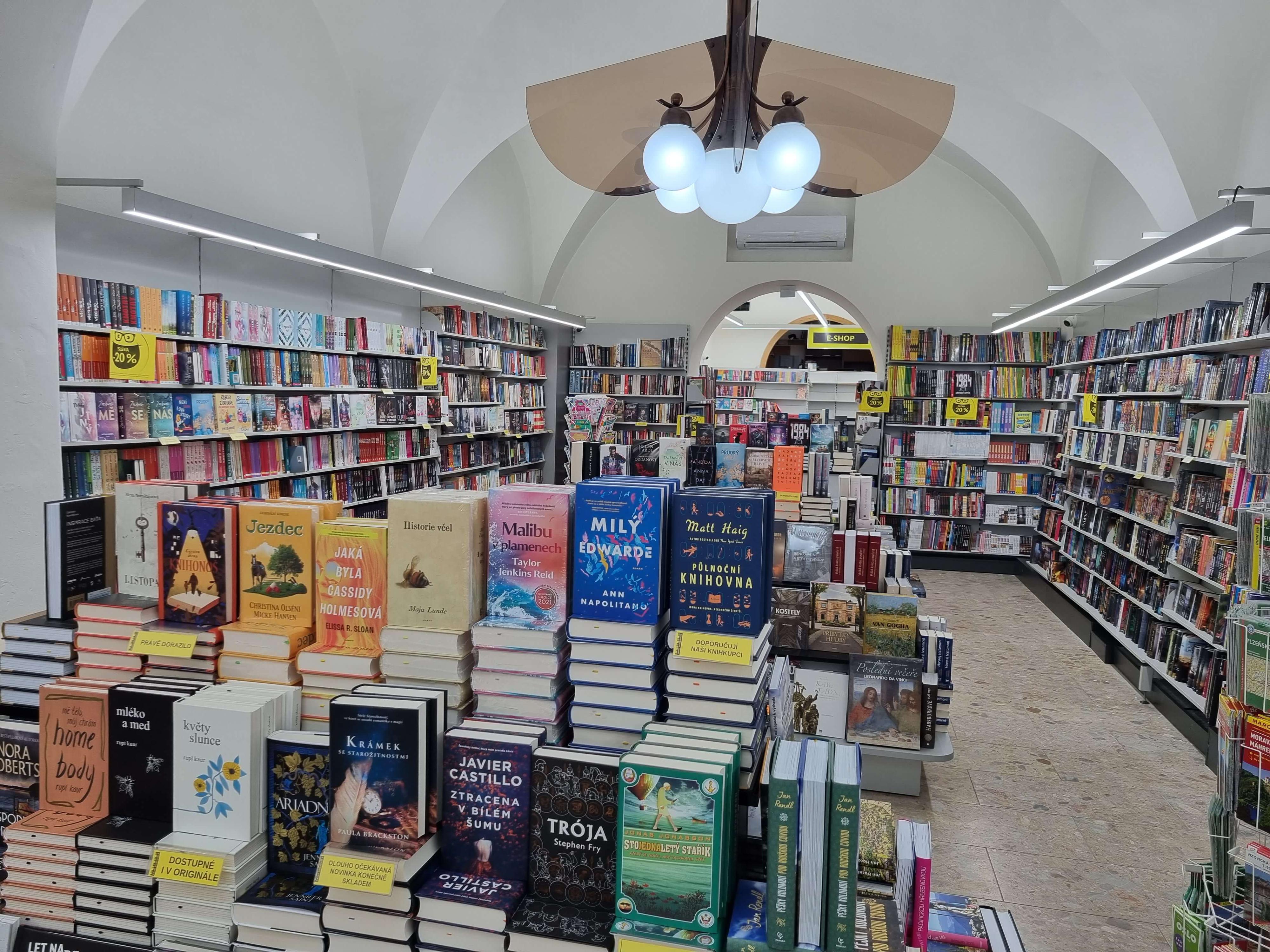 KNIHY DOBROVSKÝ foto 5