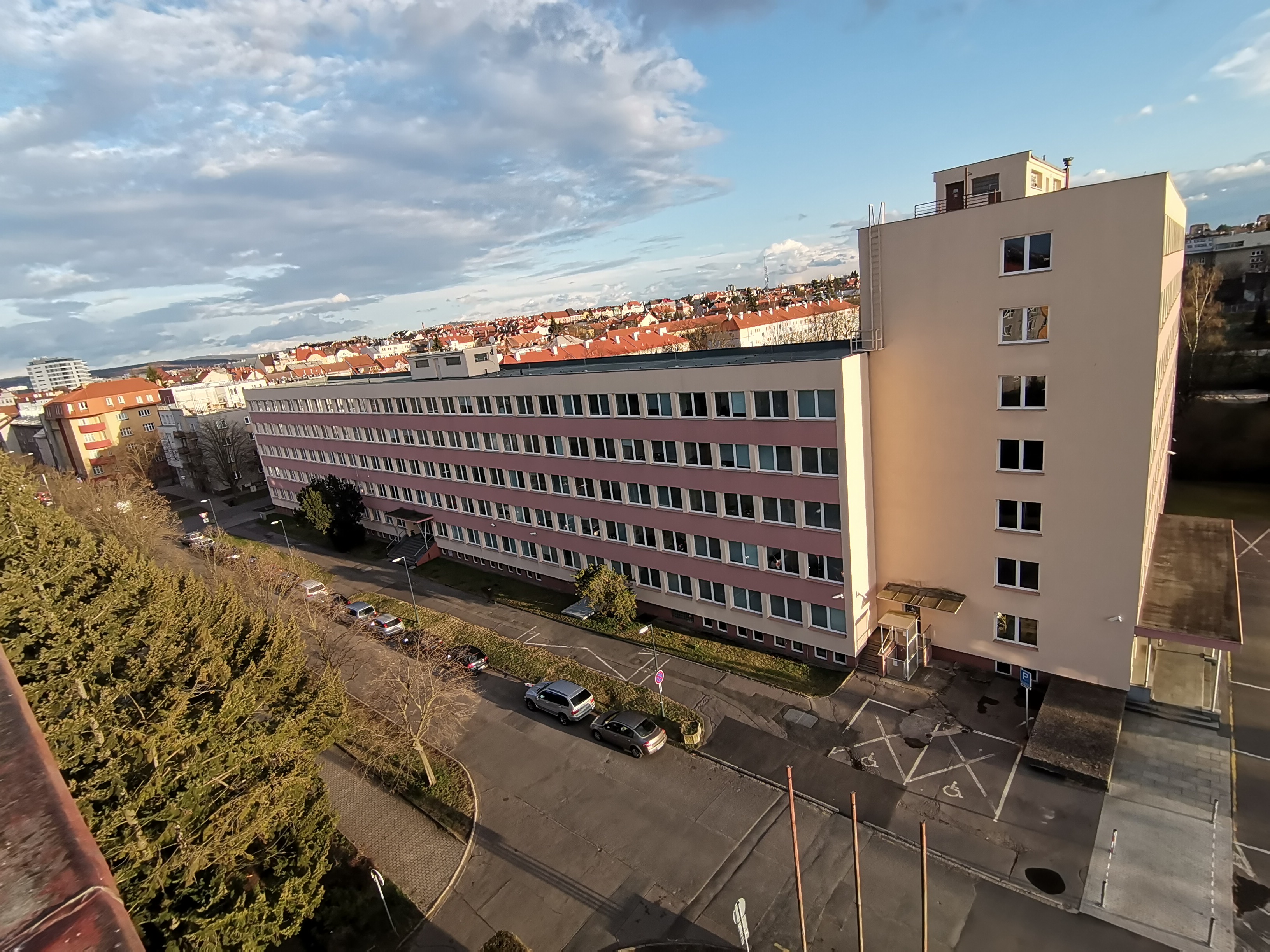 Finanční úřad pro Plzeňský kraj - Územní pracoviště v Plzni foto 2
