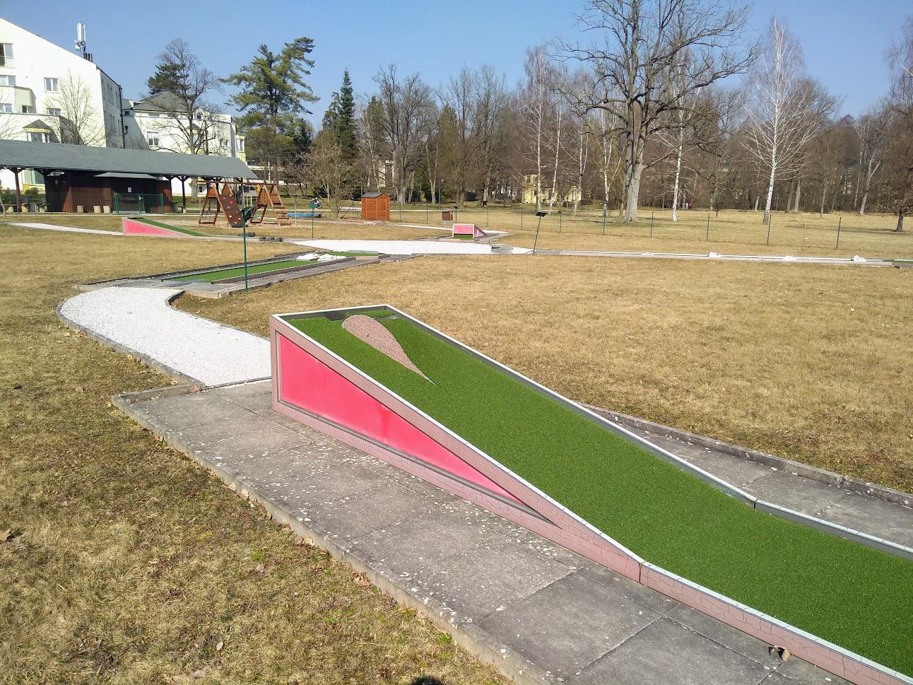 Minigolf - Lázně Bělohrad foto 3