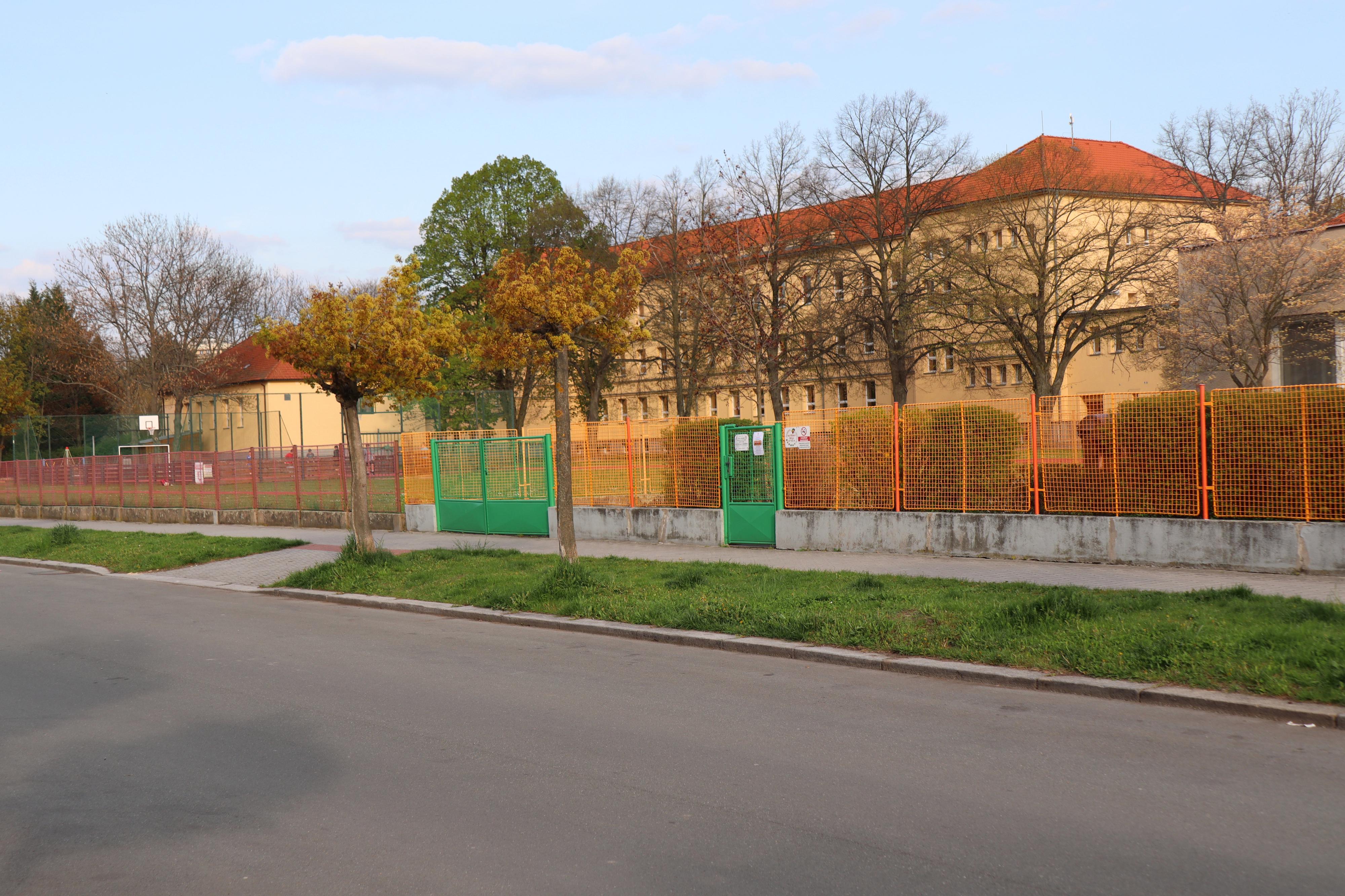 ZŠ Pardubice - Spořilov, Kotkova foto 6