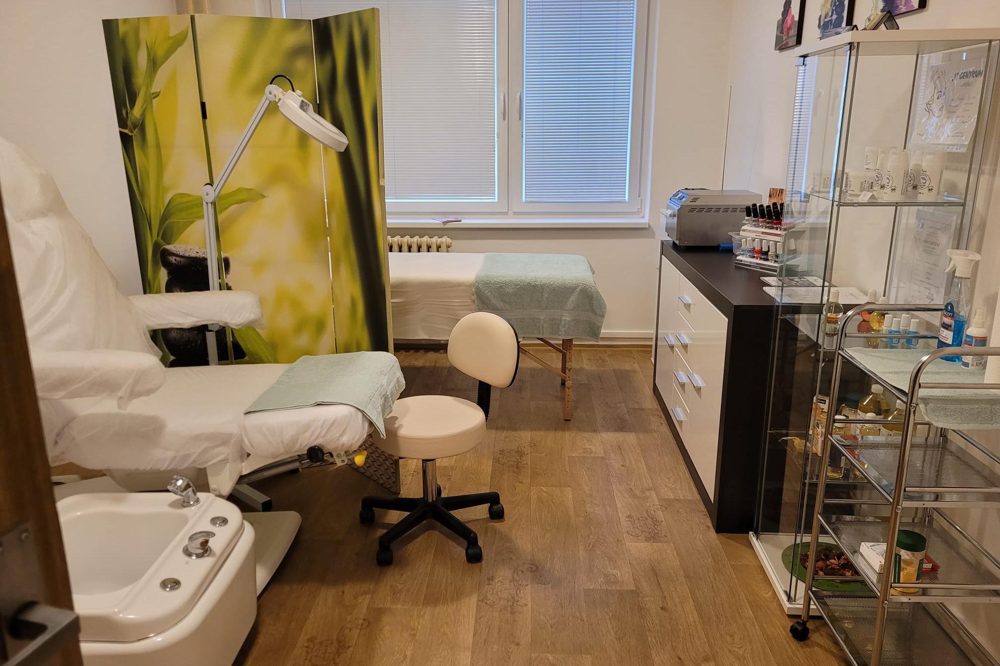 Masáže, pedikúra, manikúra - Martina Čiperová