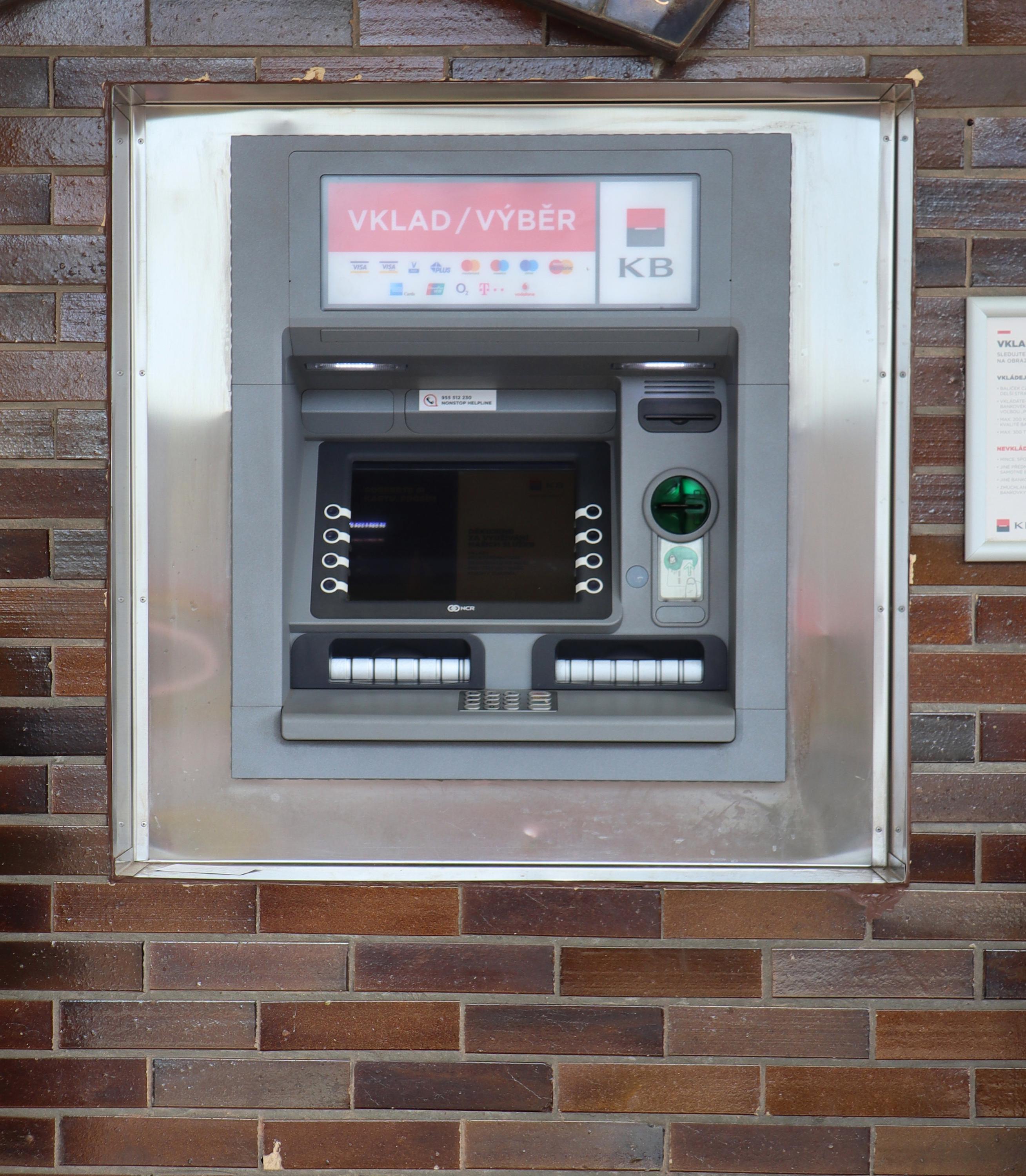 Bankomat Komerční banky foto 2