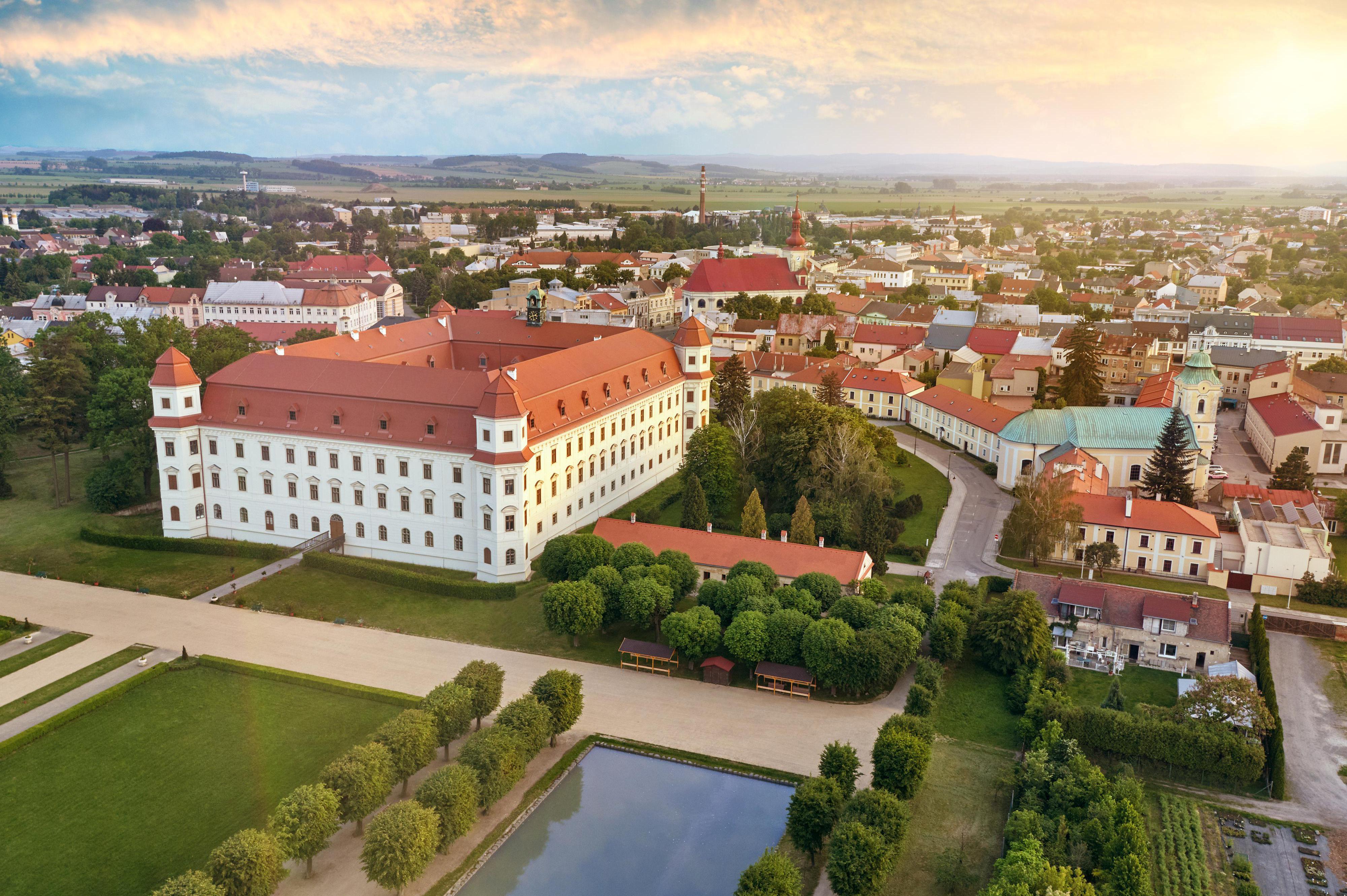 Zámek Holešov foto 2