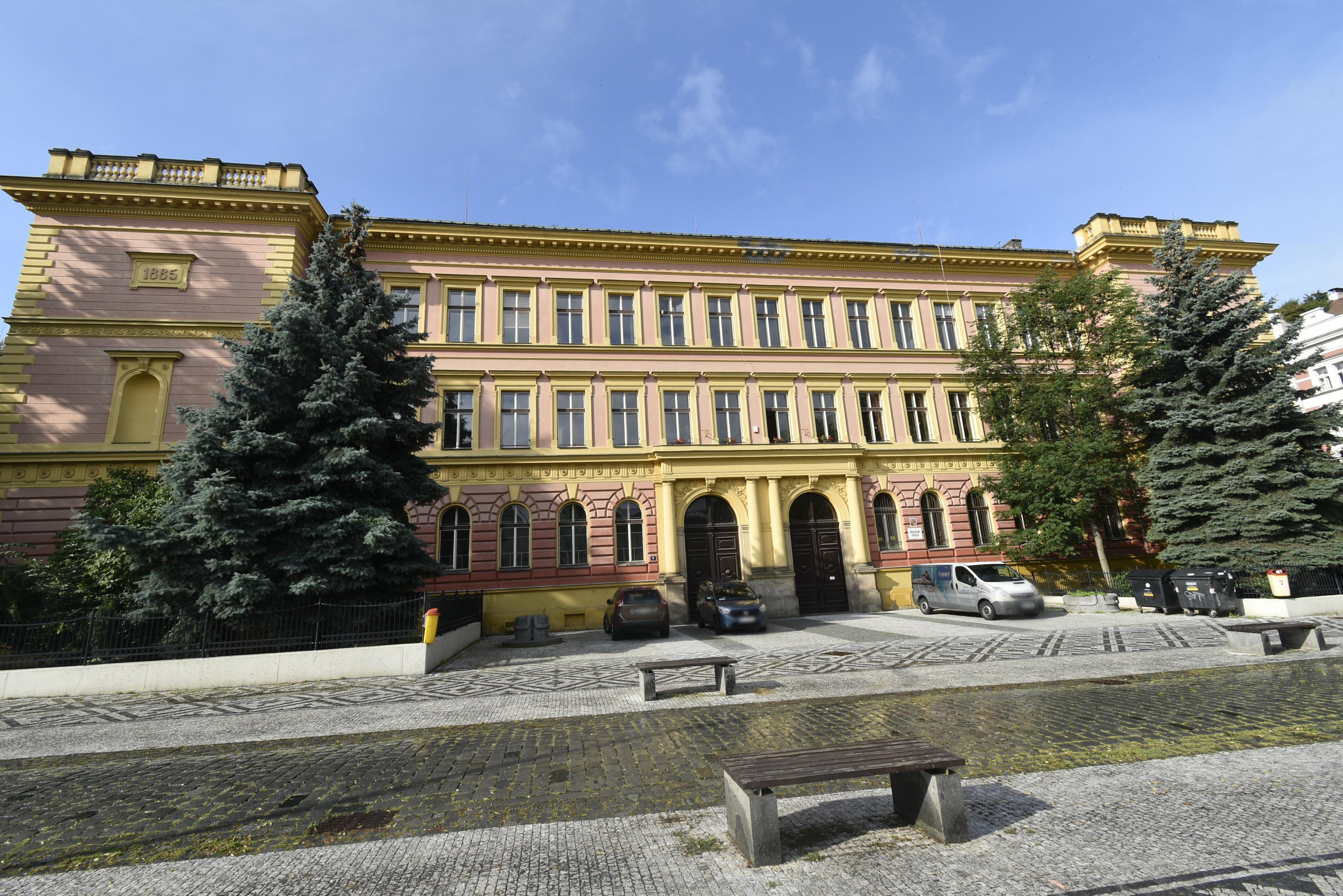 Základní škola, Praha 2, Botičská 8 foto 4