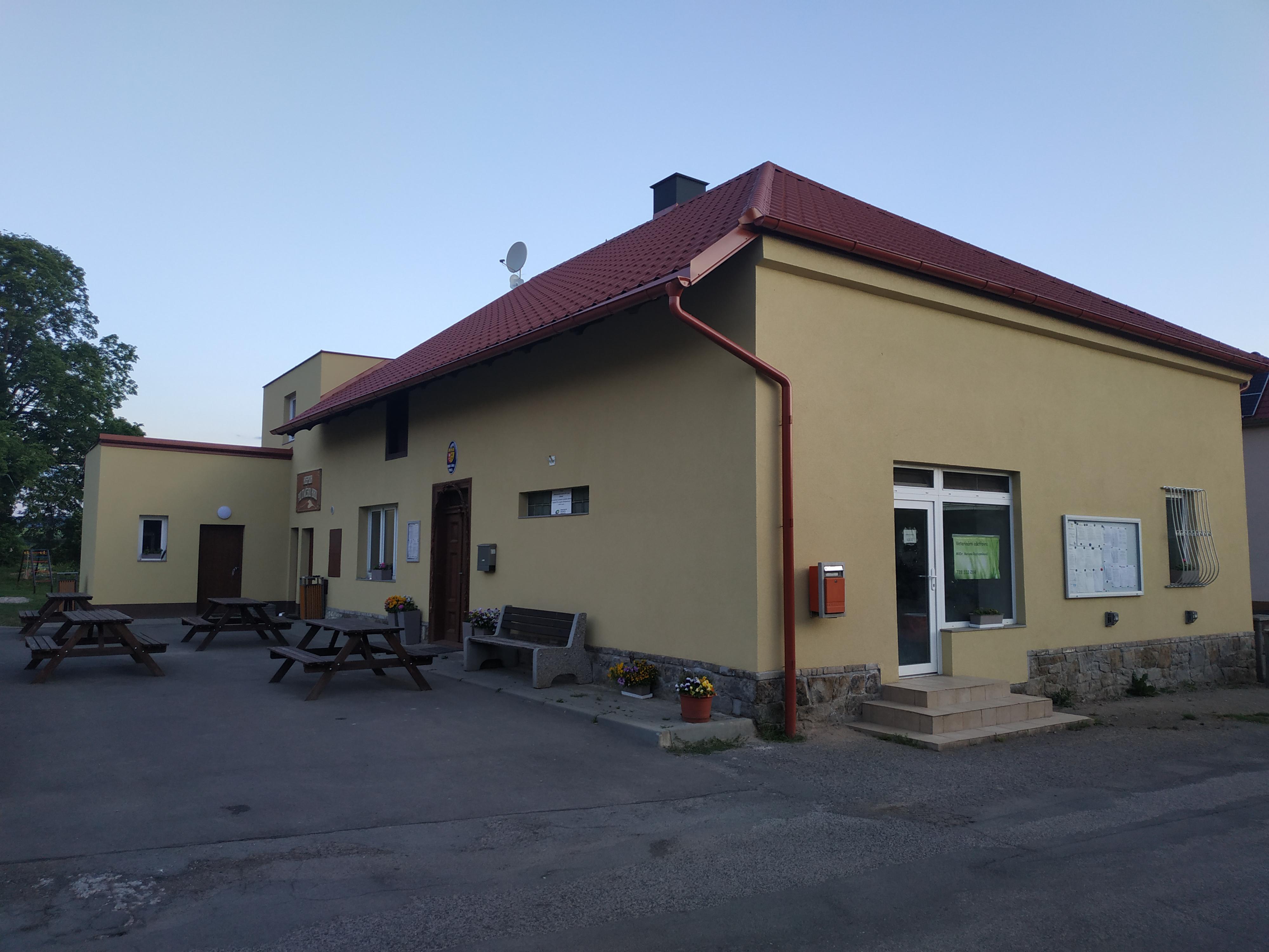 Otmíče - obecní úřad foto 6