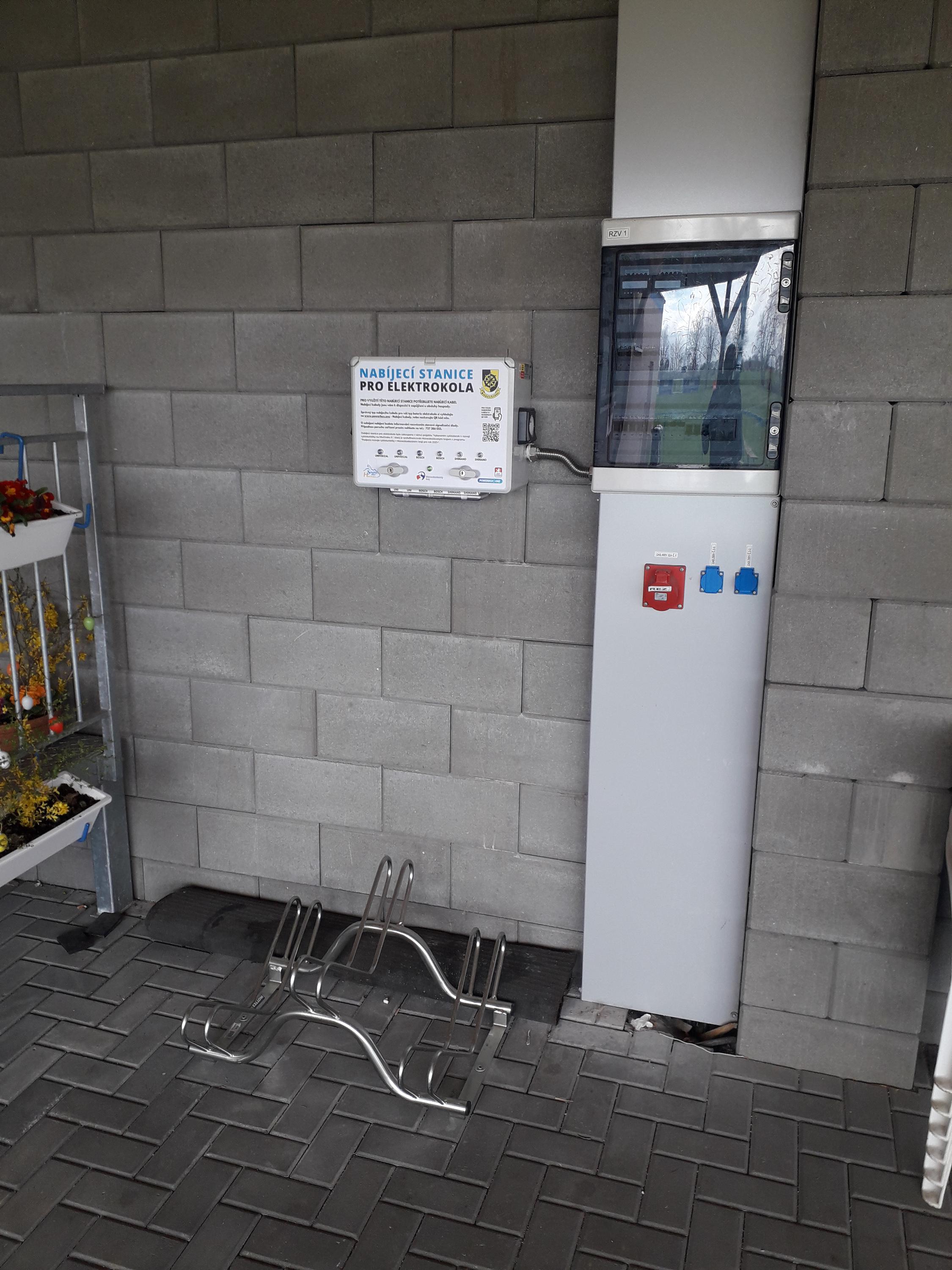 Nabíjecí stanice Hospůdka U Eriška a Messiho foto 2
