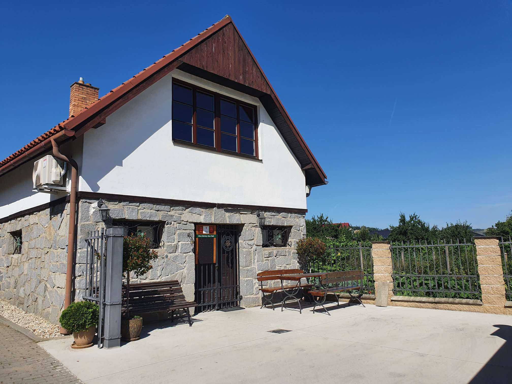 Reginacoeli.cz - Oulehla vinařství foto 3