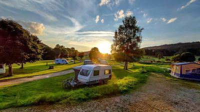 Camping Chvalsiny (Camp)  Mapy.com