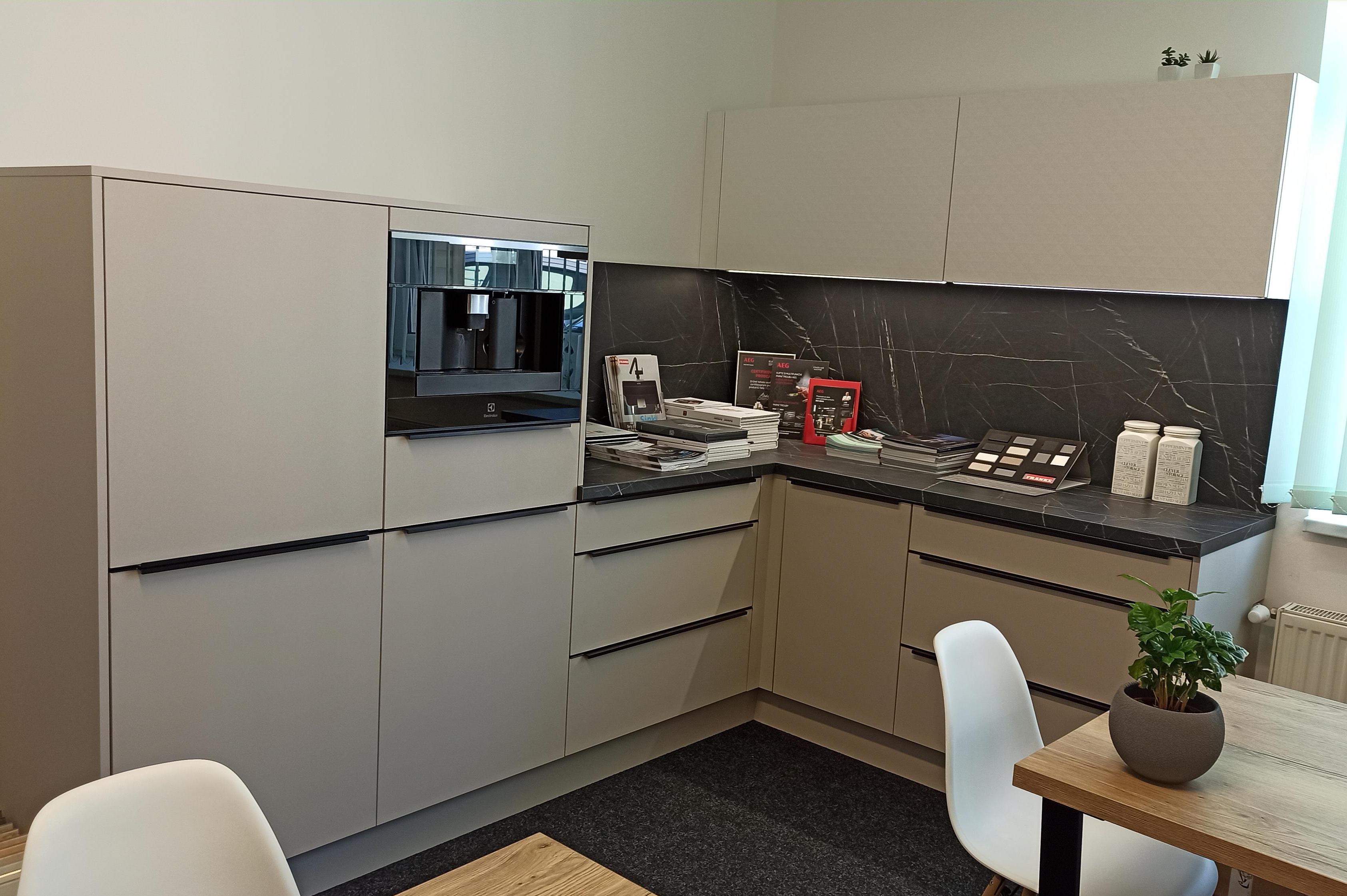 KUCHYNĚ INTERIÉRY STANOS