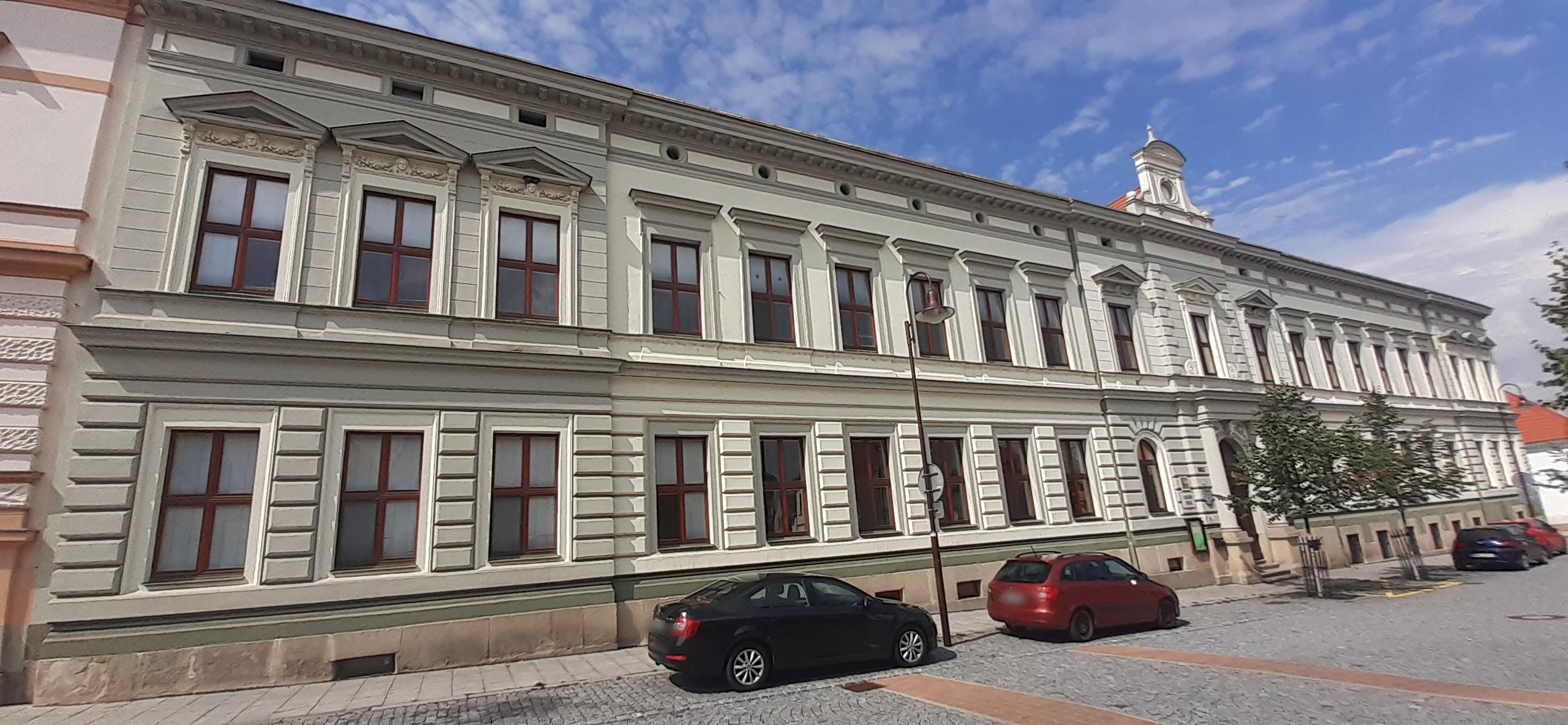 ZŠ Dobřany, Školní