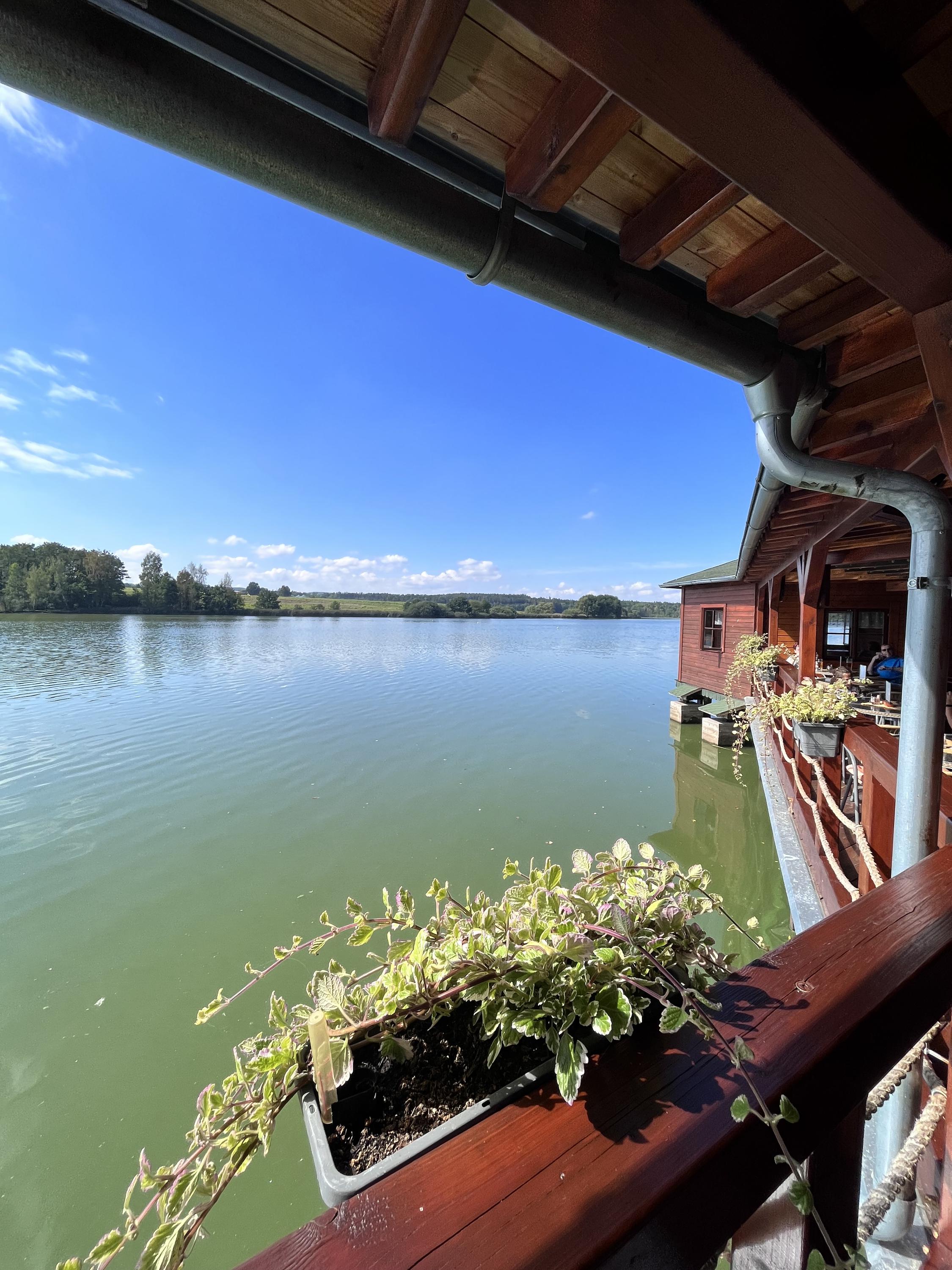 Restaurace Chaloupka U Vody foto 4