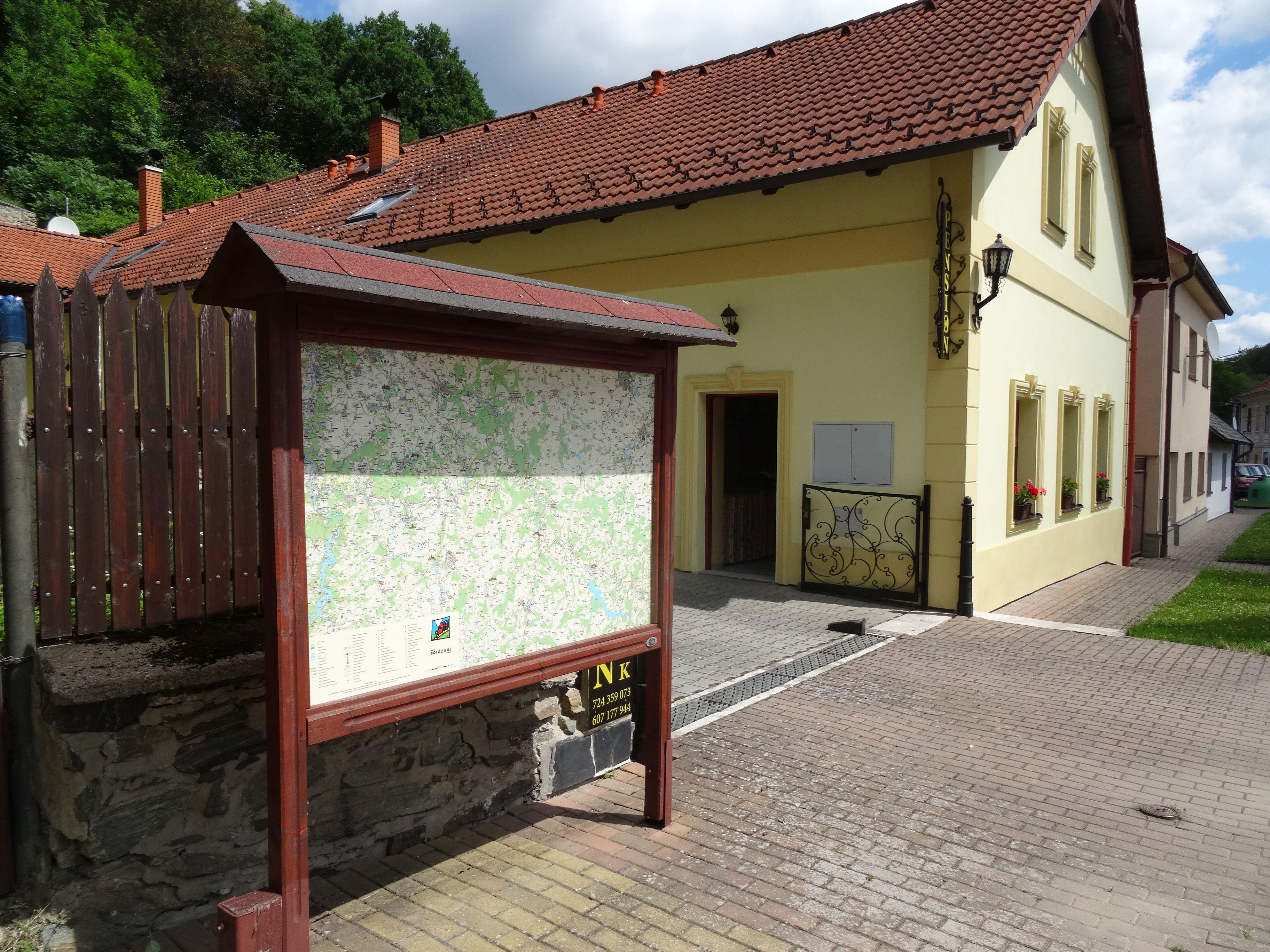 Smíšené zboží  Český Šternberk 45 foto 3