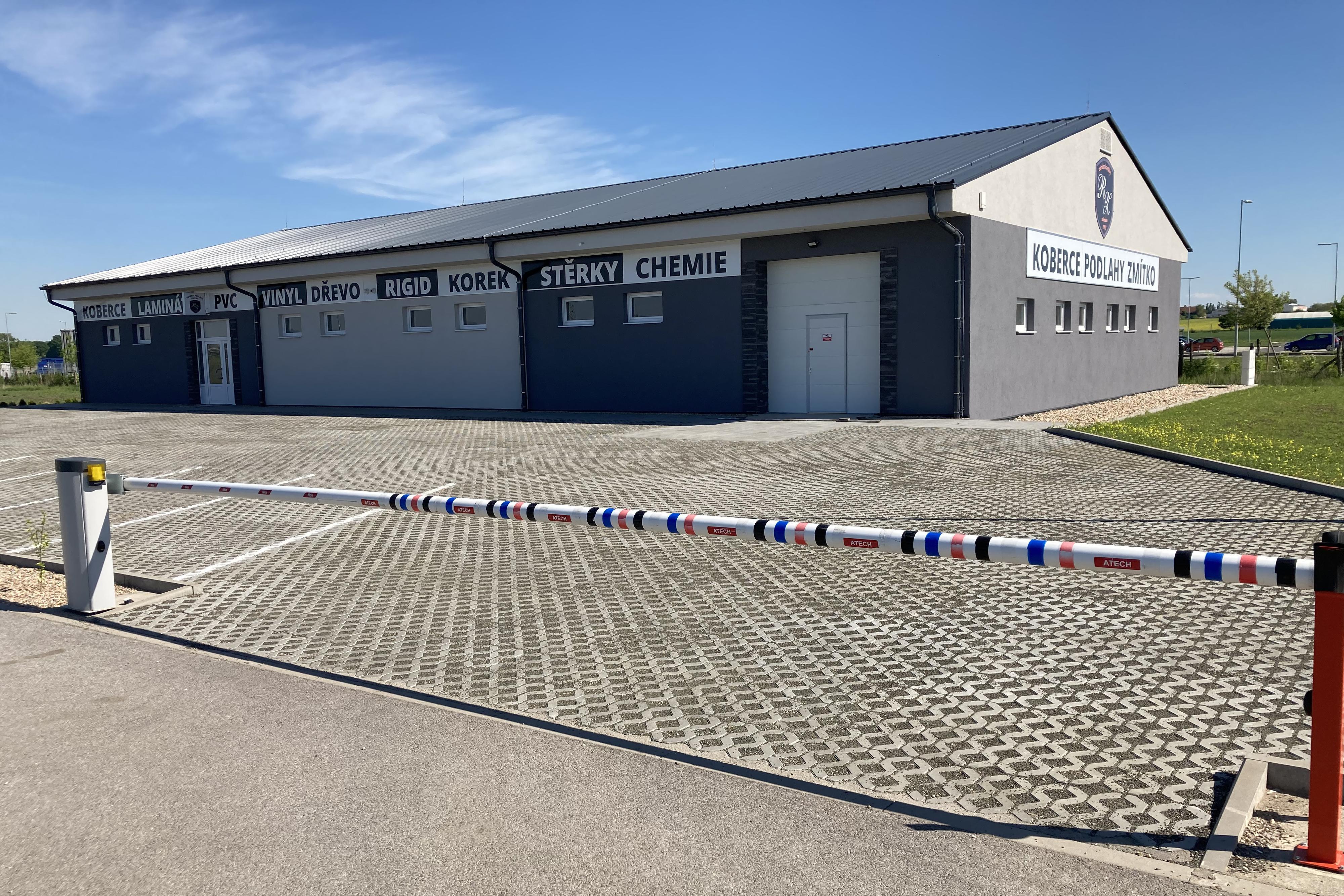 KOBERCE - PODLAHY ZMÍTKO