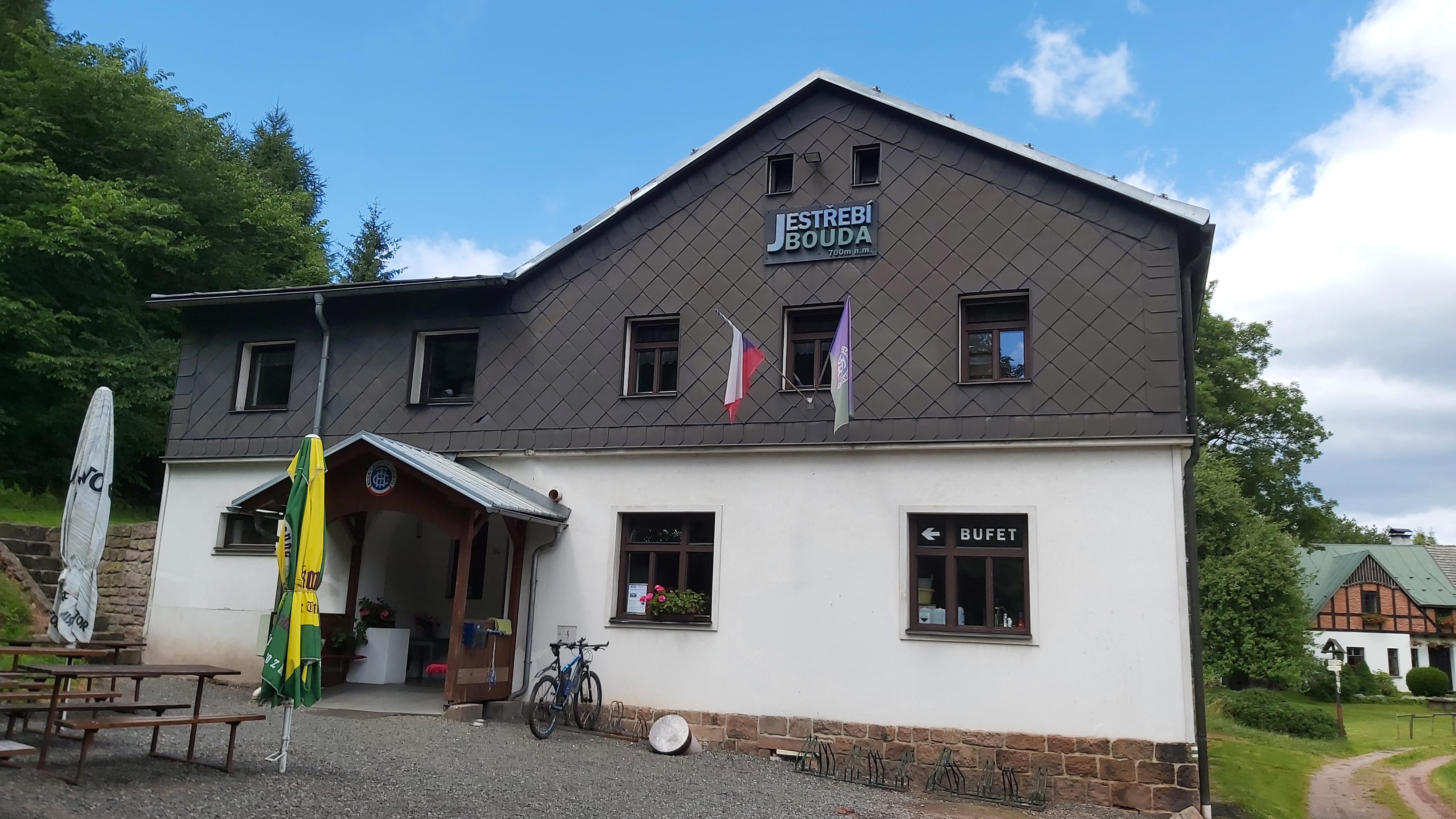 Jestřebí bouda - nabíjecí stanice foto 1