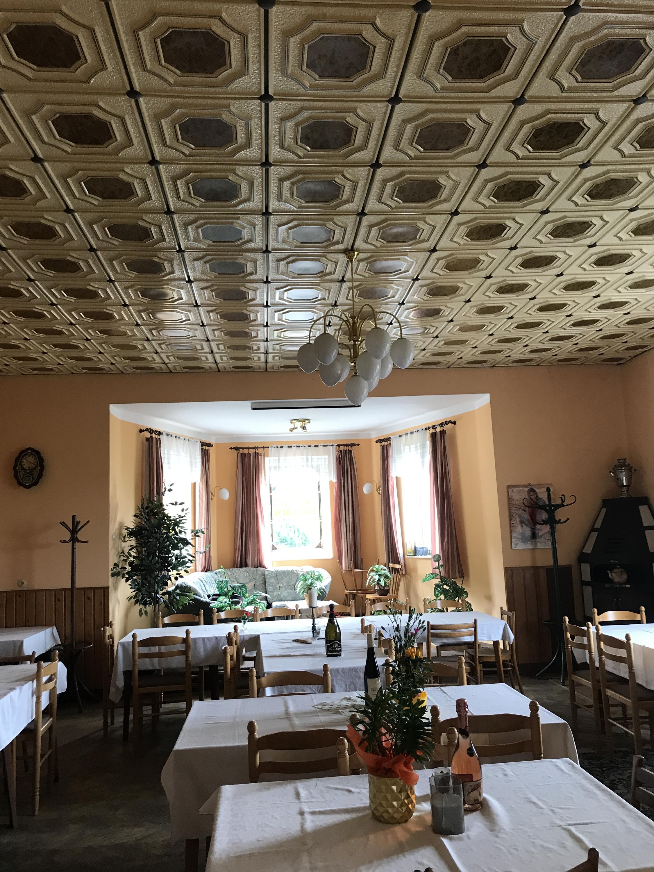 Hostinec Pod dubem foto 3