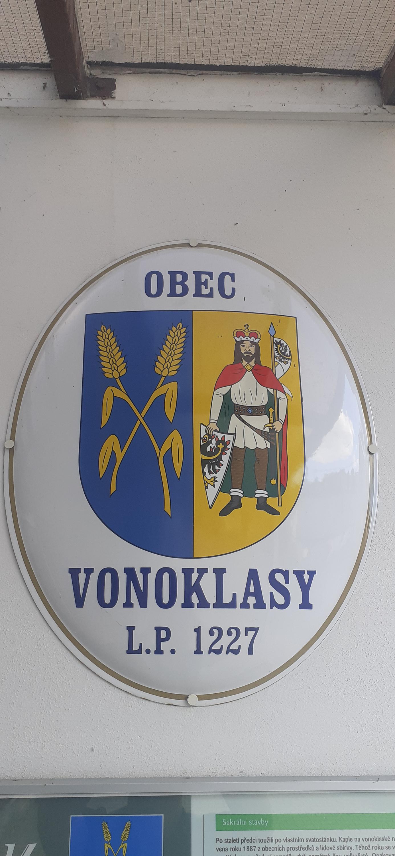 Vonoklasy - obecní úřad foto 3