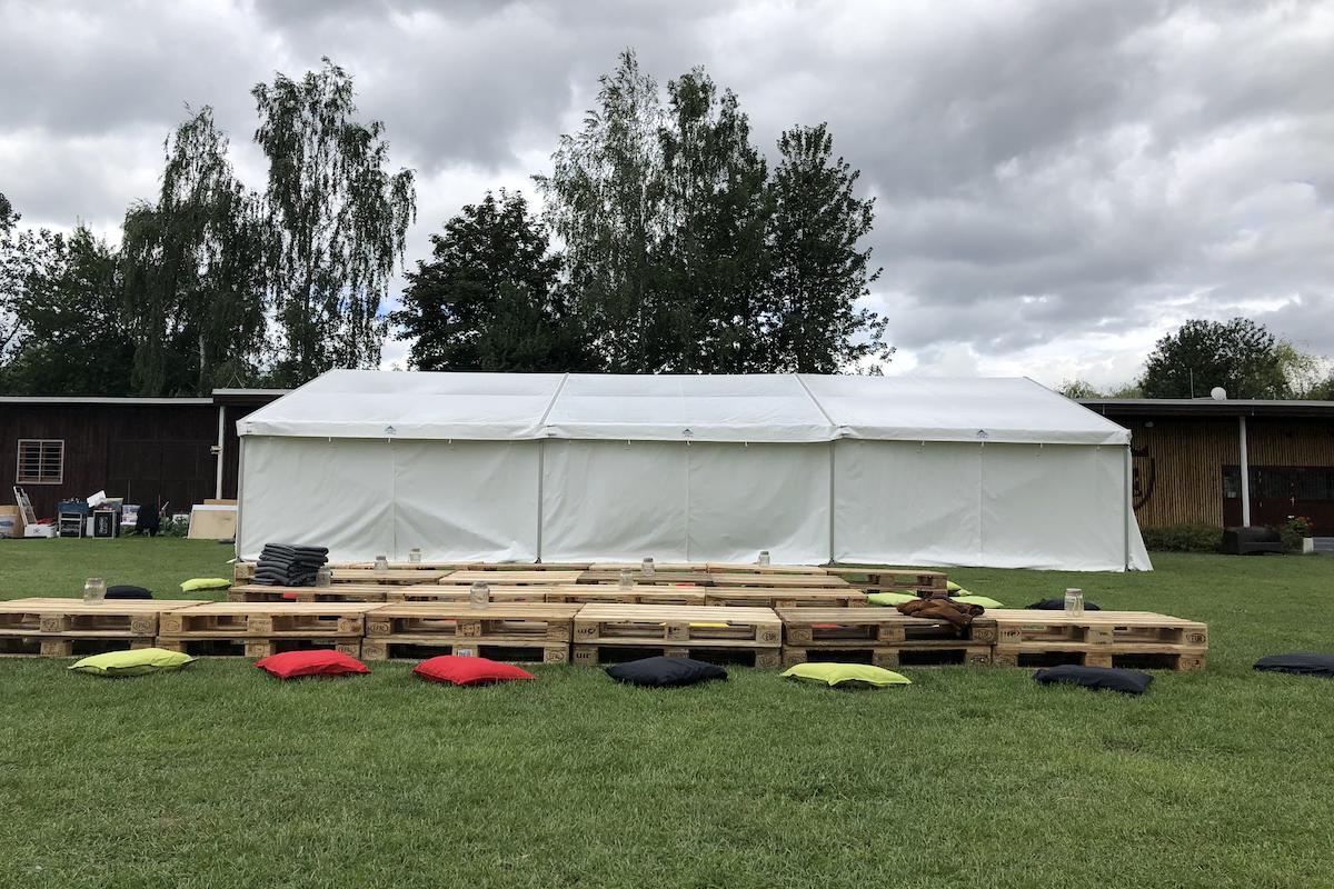 Nejlevnější party stany