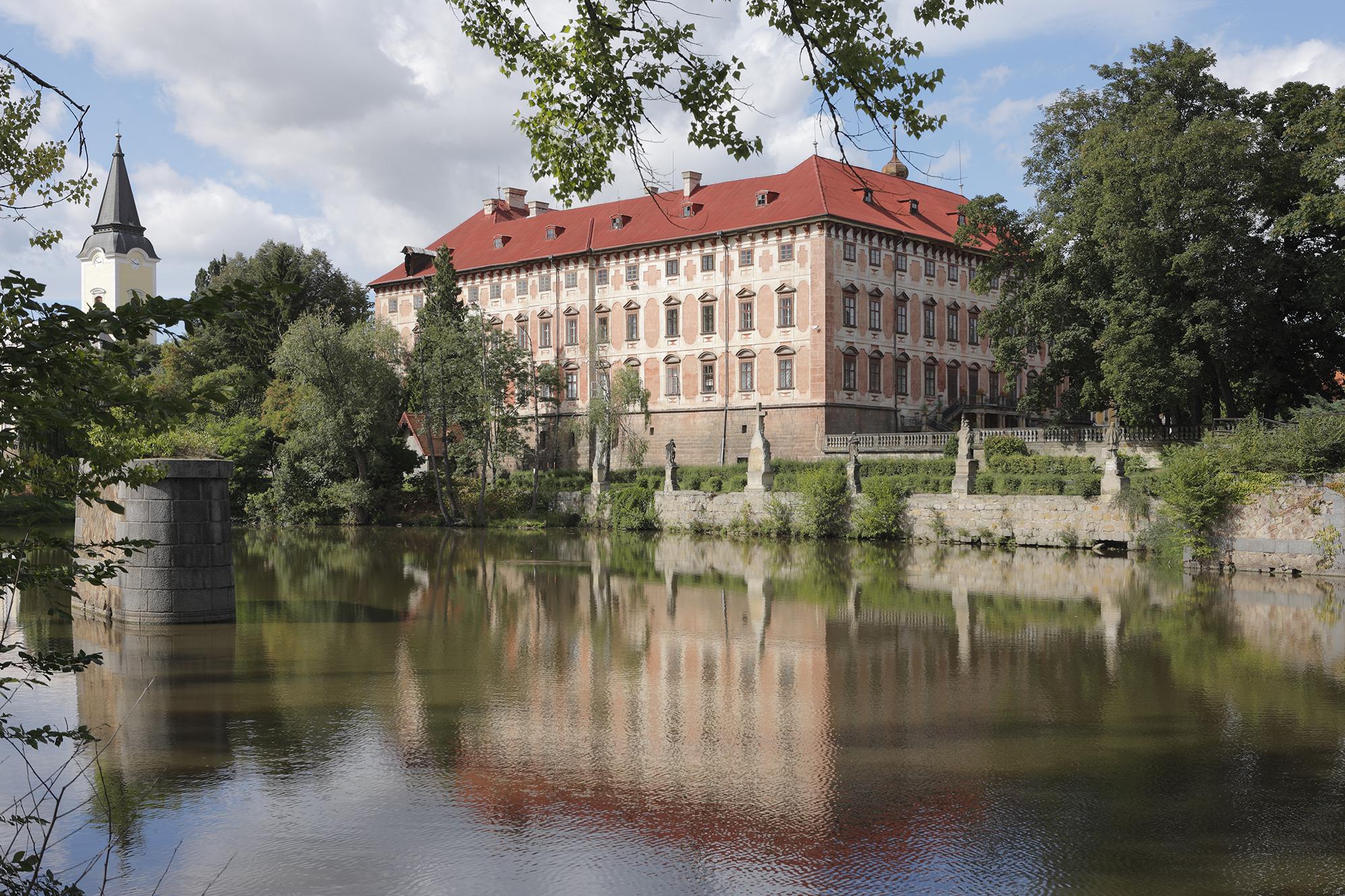 Státní zámek Libochovice foto 2