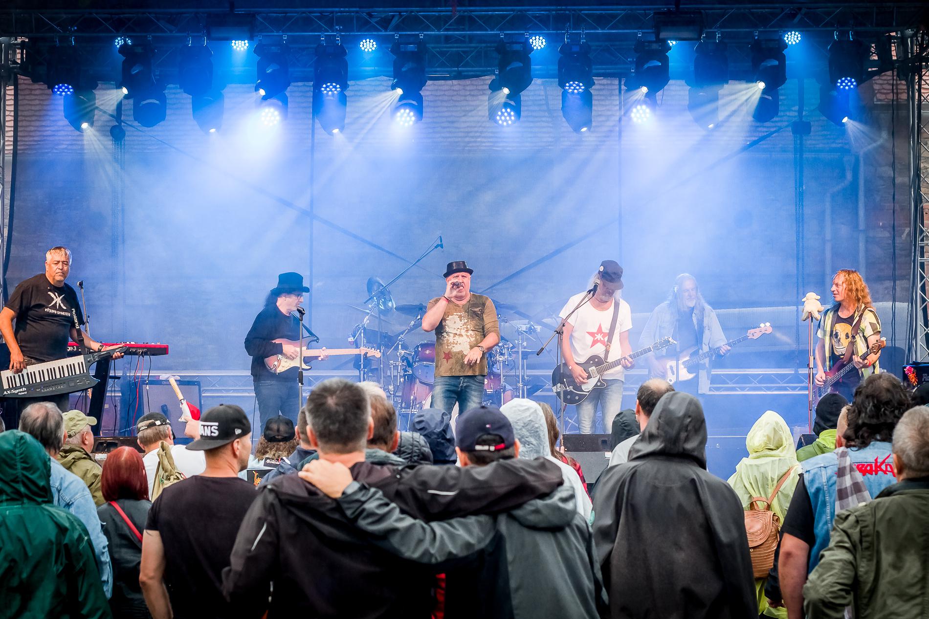 Zručský bigbítový (z)dunění