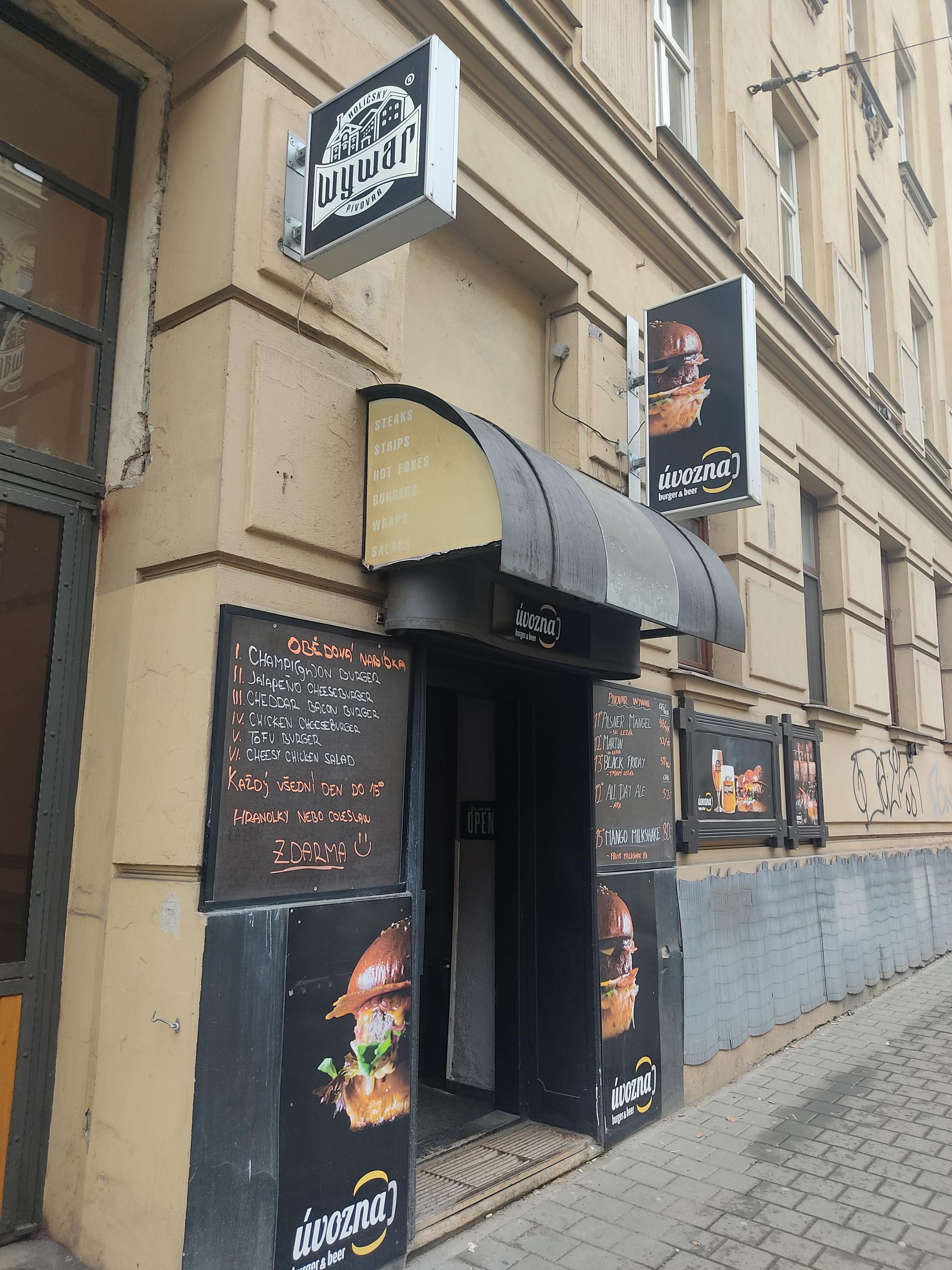 Úvozna burger & beer foto 5