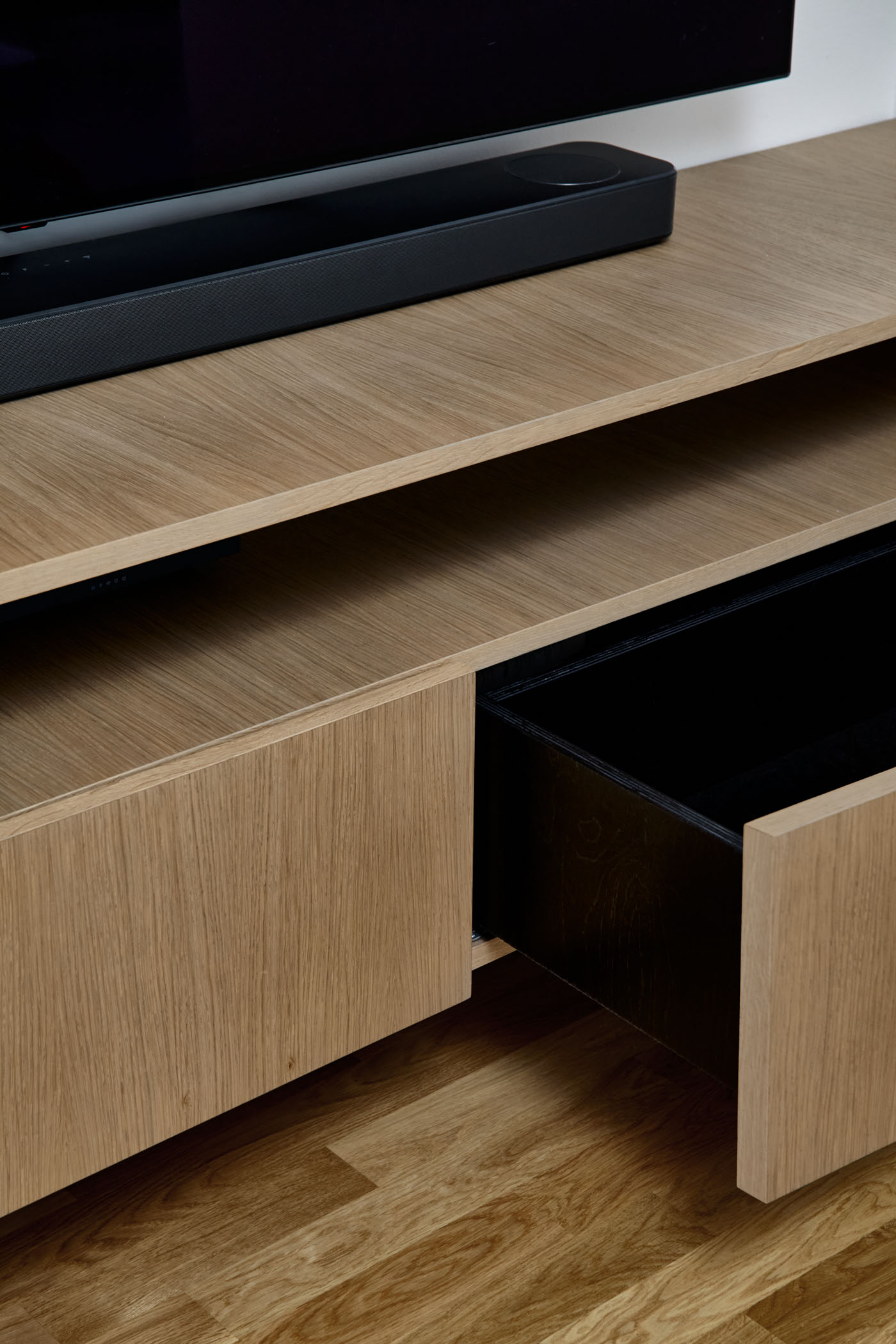 JAKA Woodwork foto 4