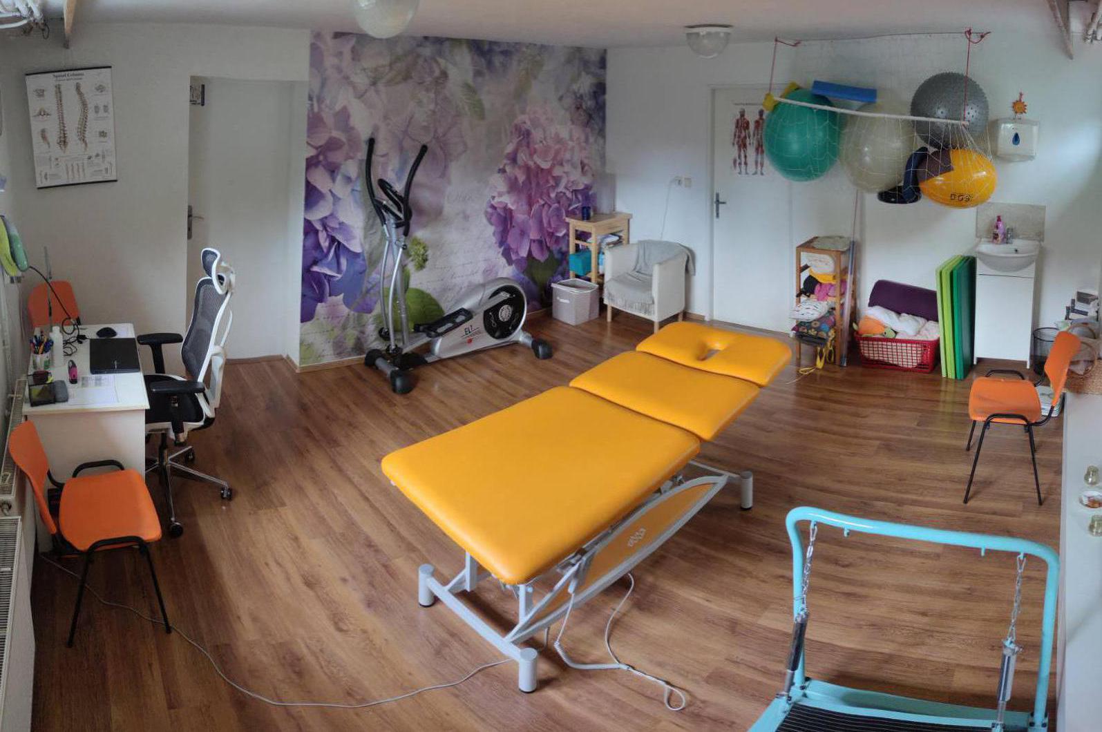 Rehabilitace dětí a dospělých, Bc. Monika Kočová Cert.MDT