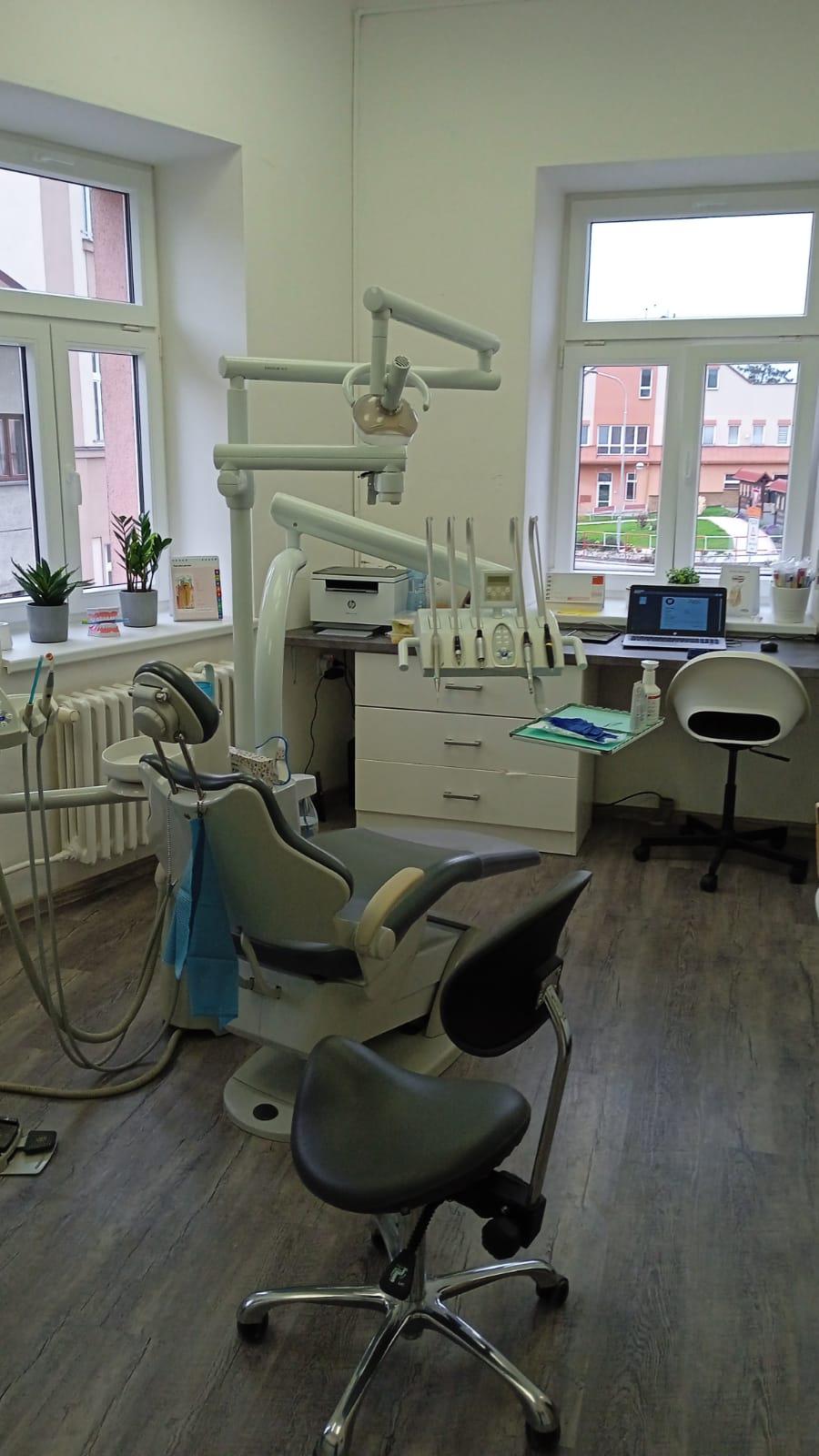 Dentální hygiena Libáň - Nikola Sklenářová, DiS. foto 5