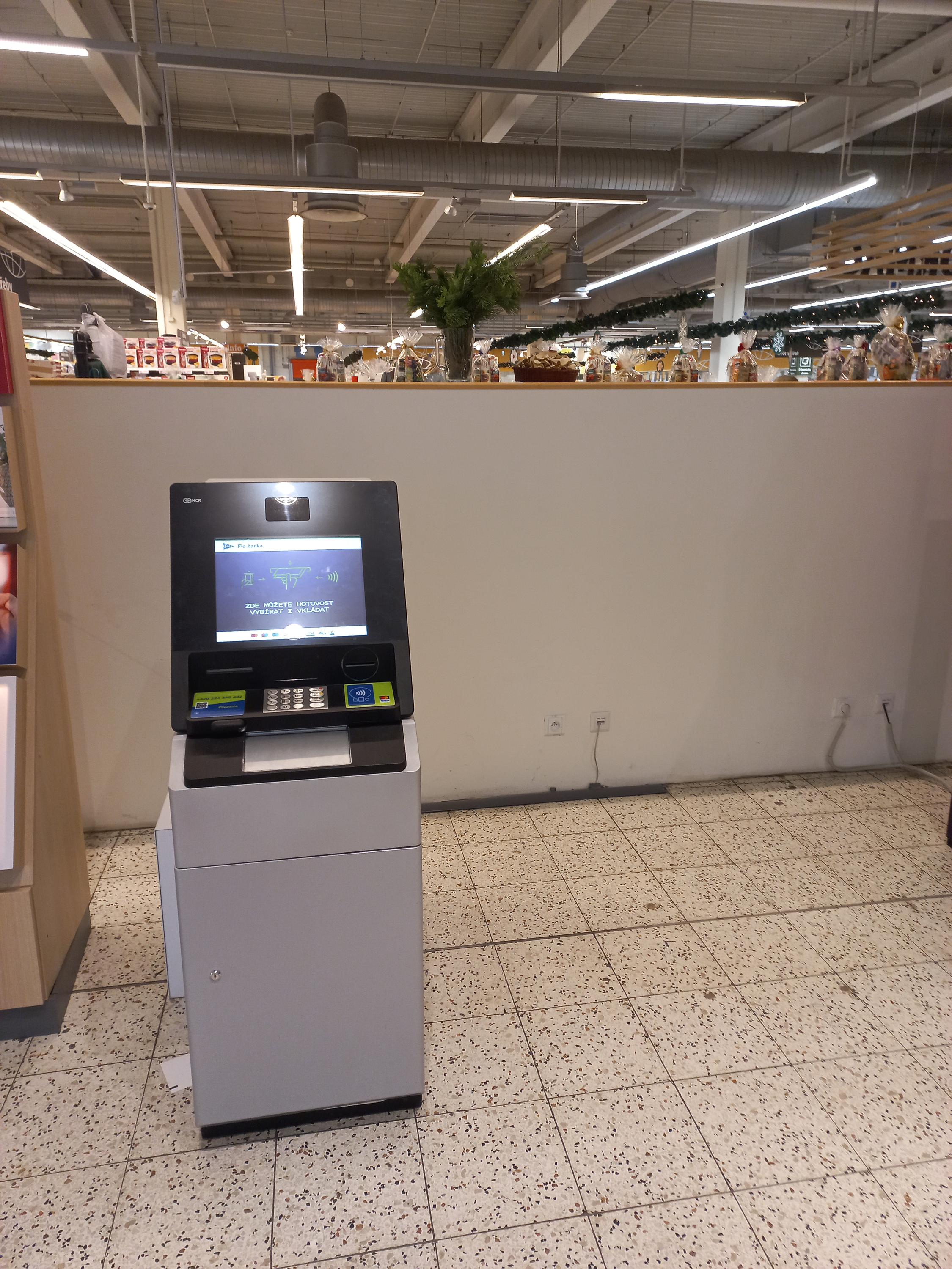 Bankomat Fio banky foto 2