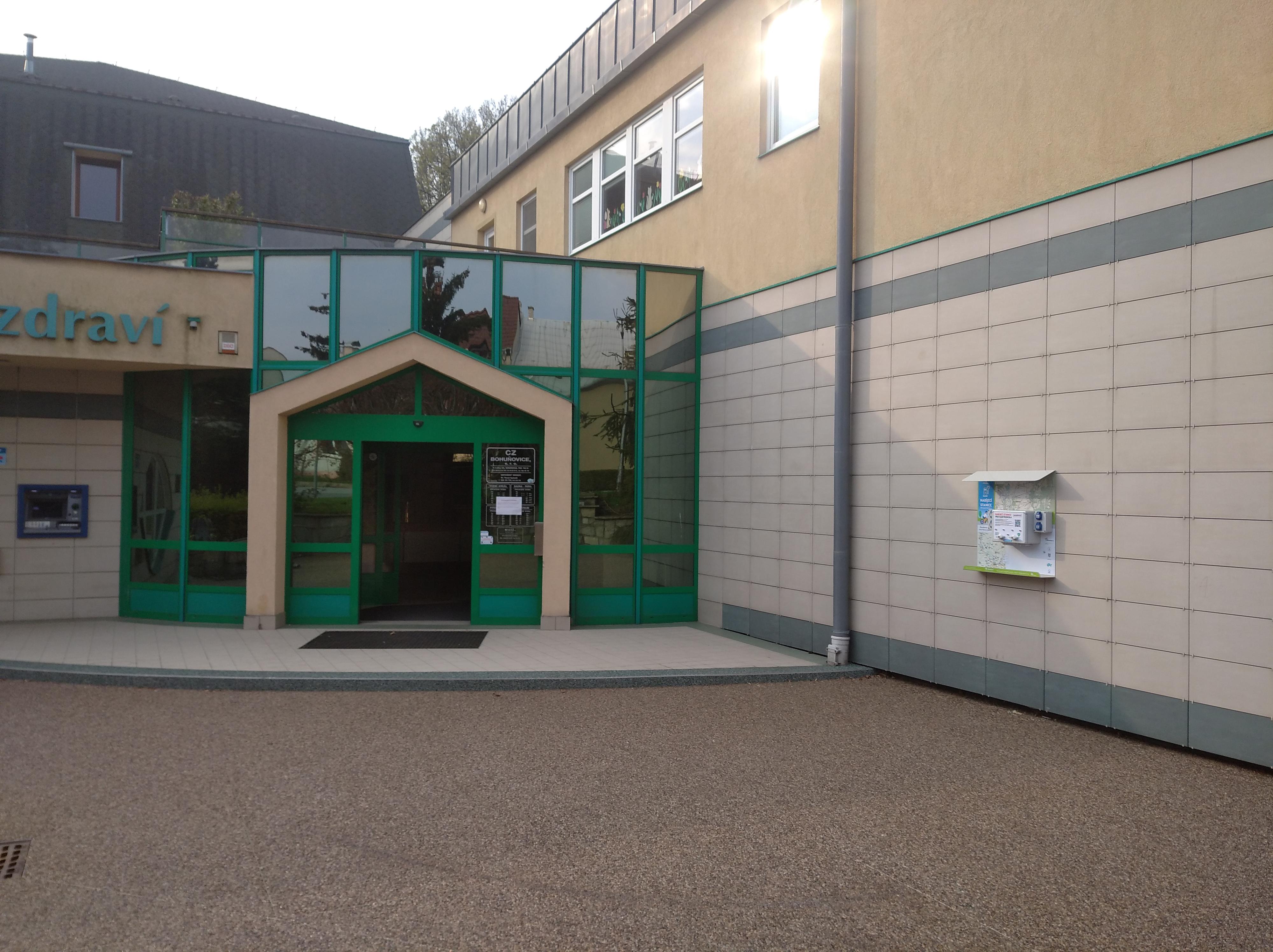 Nabíjecí stanice Centrum zdraví Bohuňovice foto 2