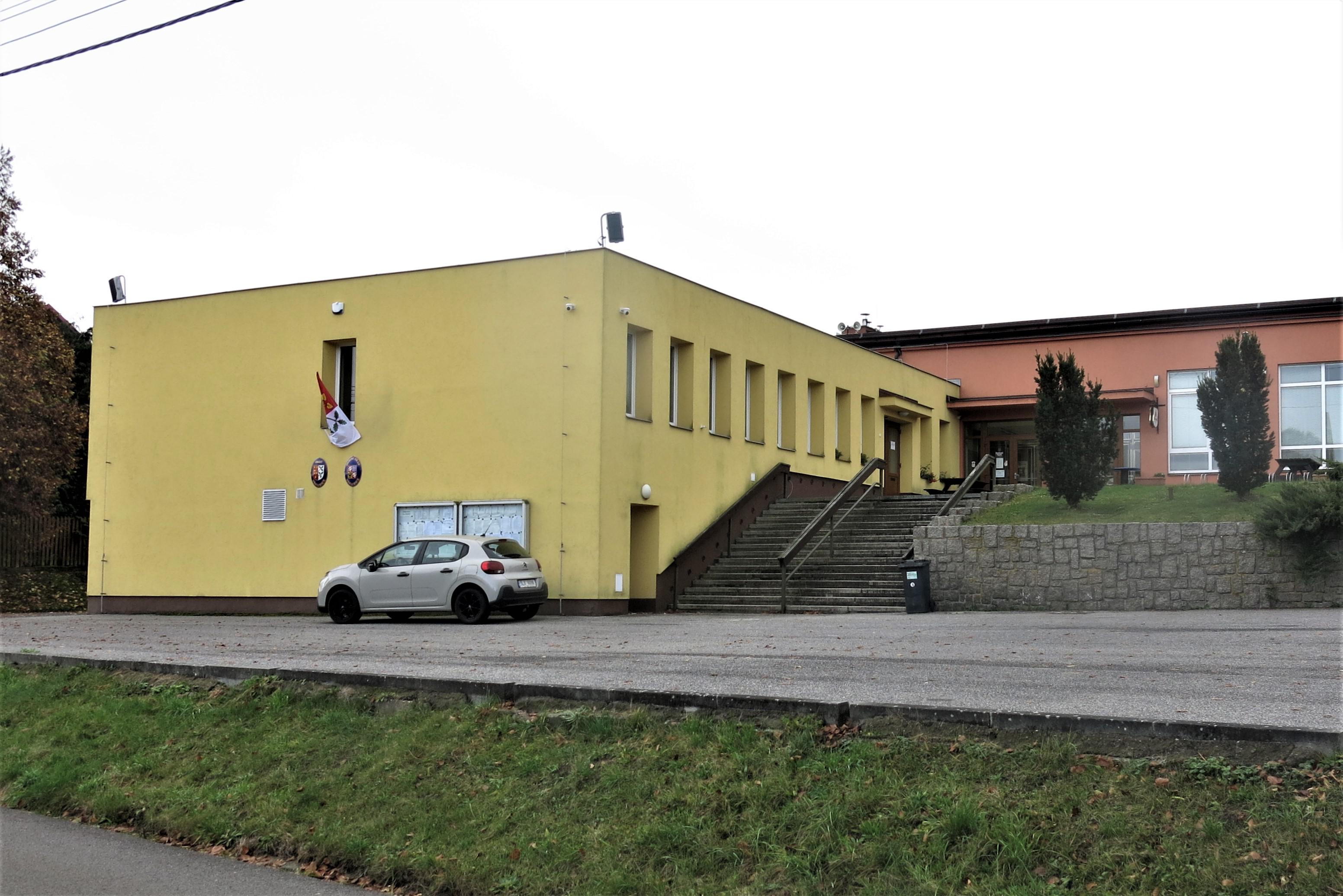 Všelibice - obecní úřad foto 2