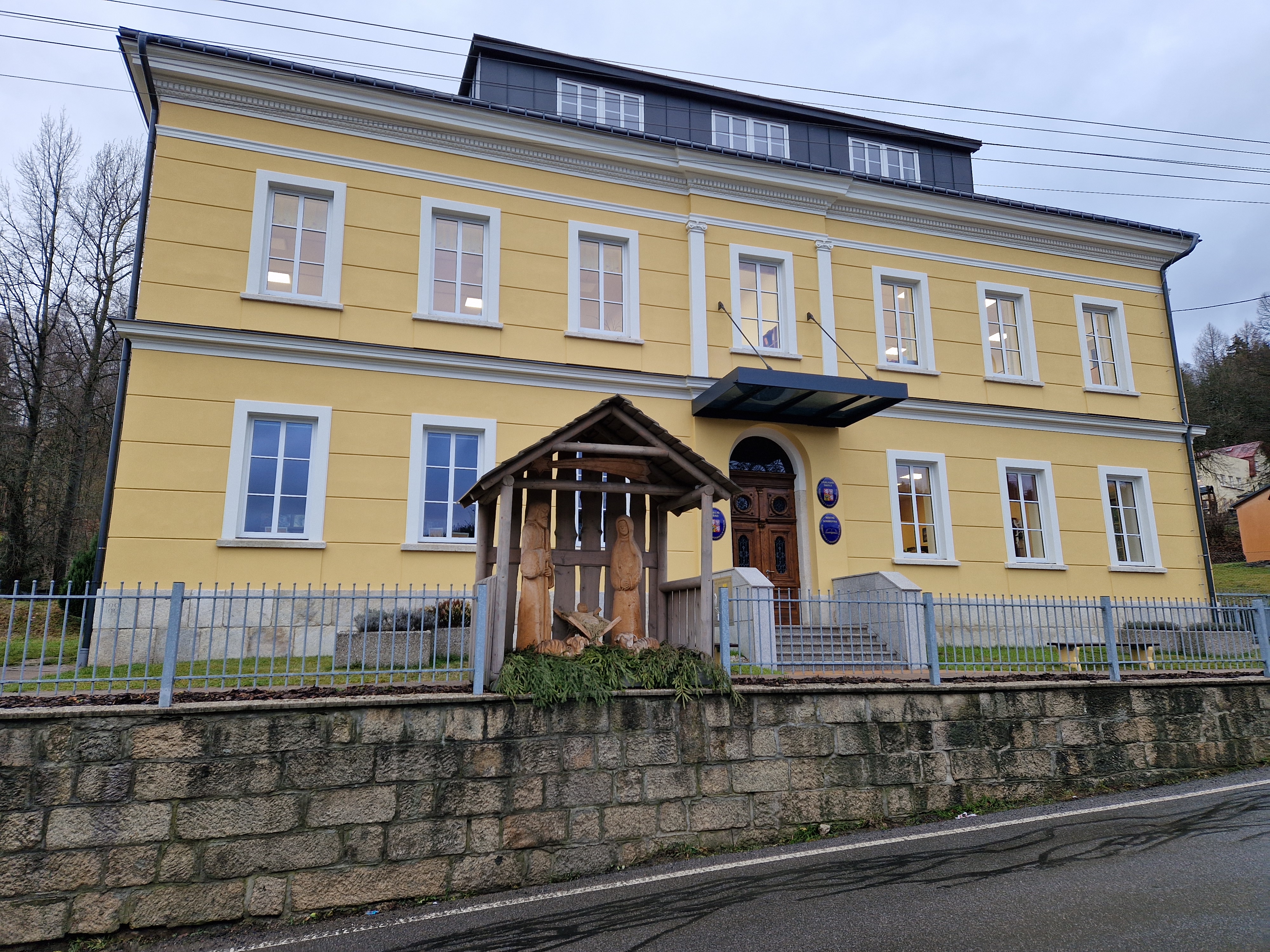 Albrechtice v Jizerských horách - obecní úřad foto 4