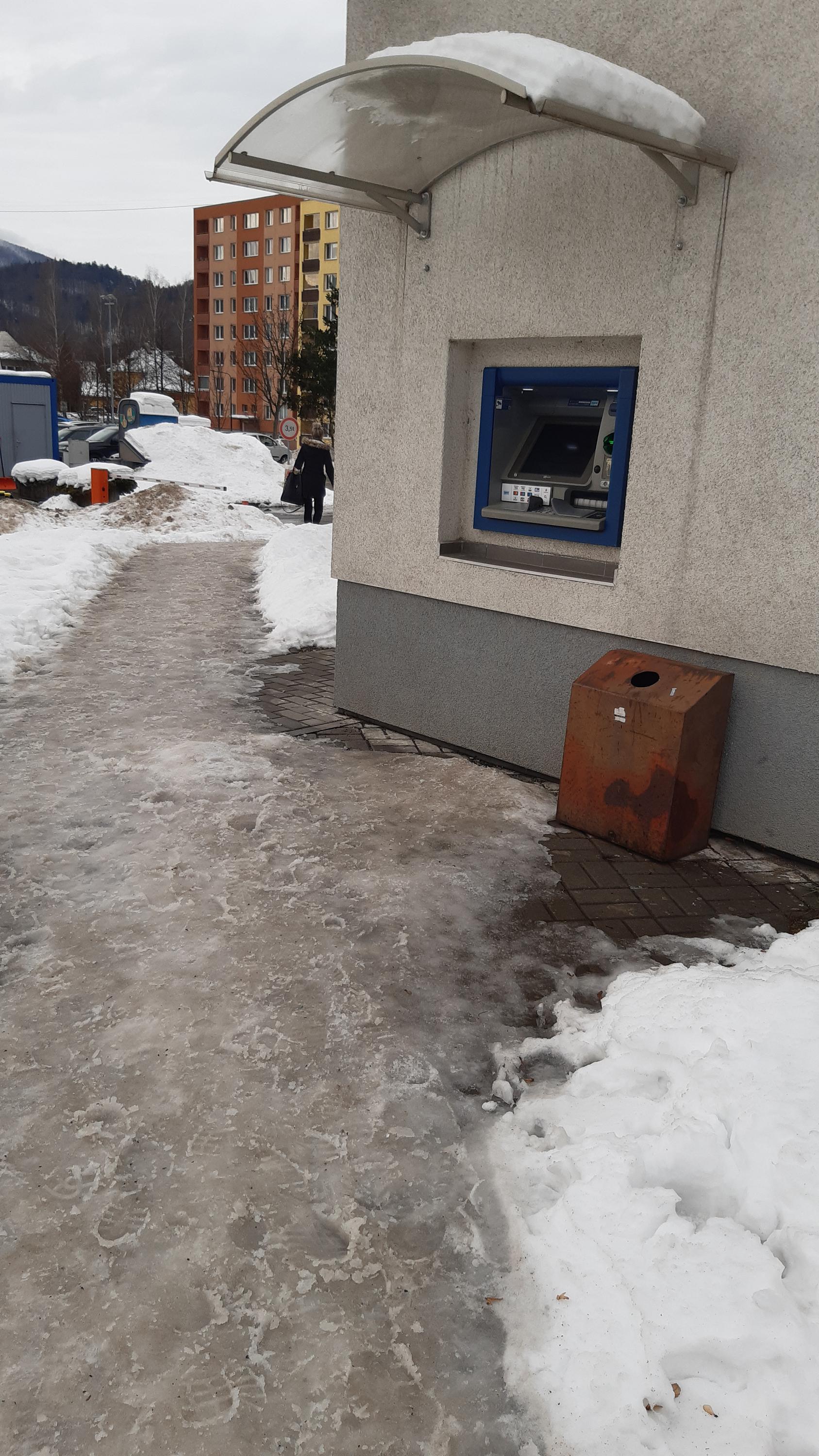 Bankomat České spořitelny foto 2