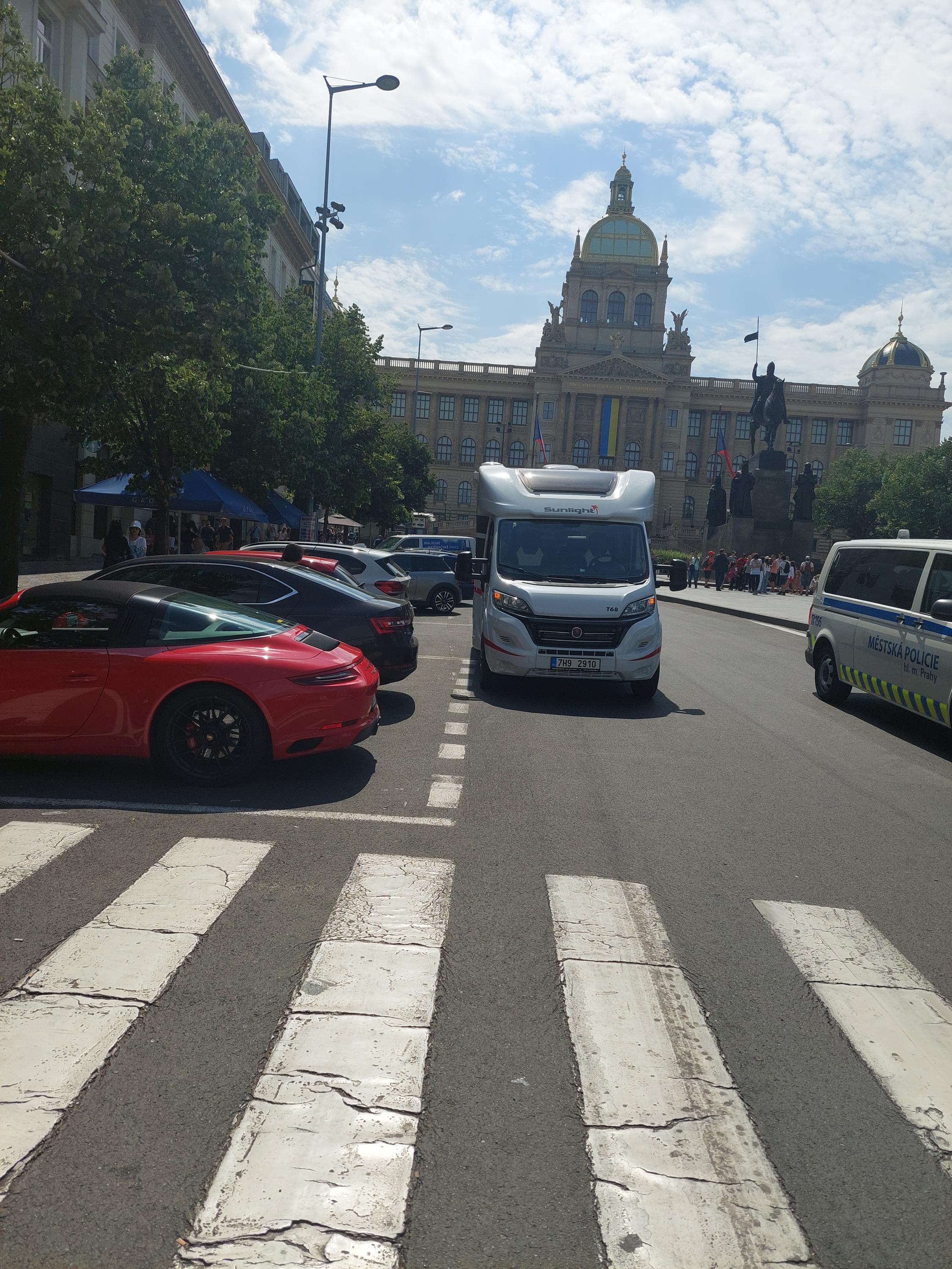 Půjčovna obytných aut - Viktor Poliščuk foto 6