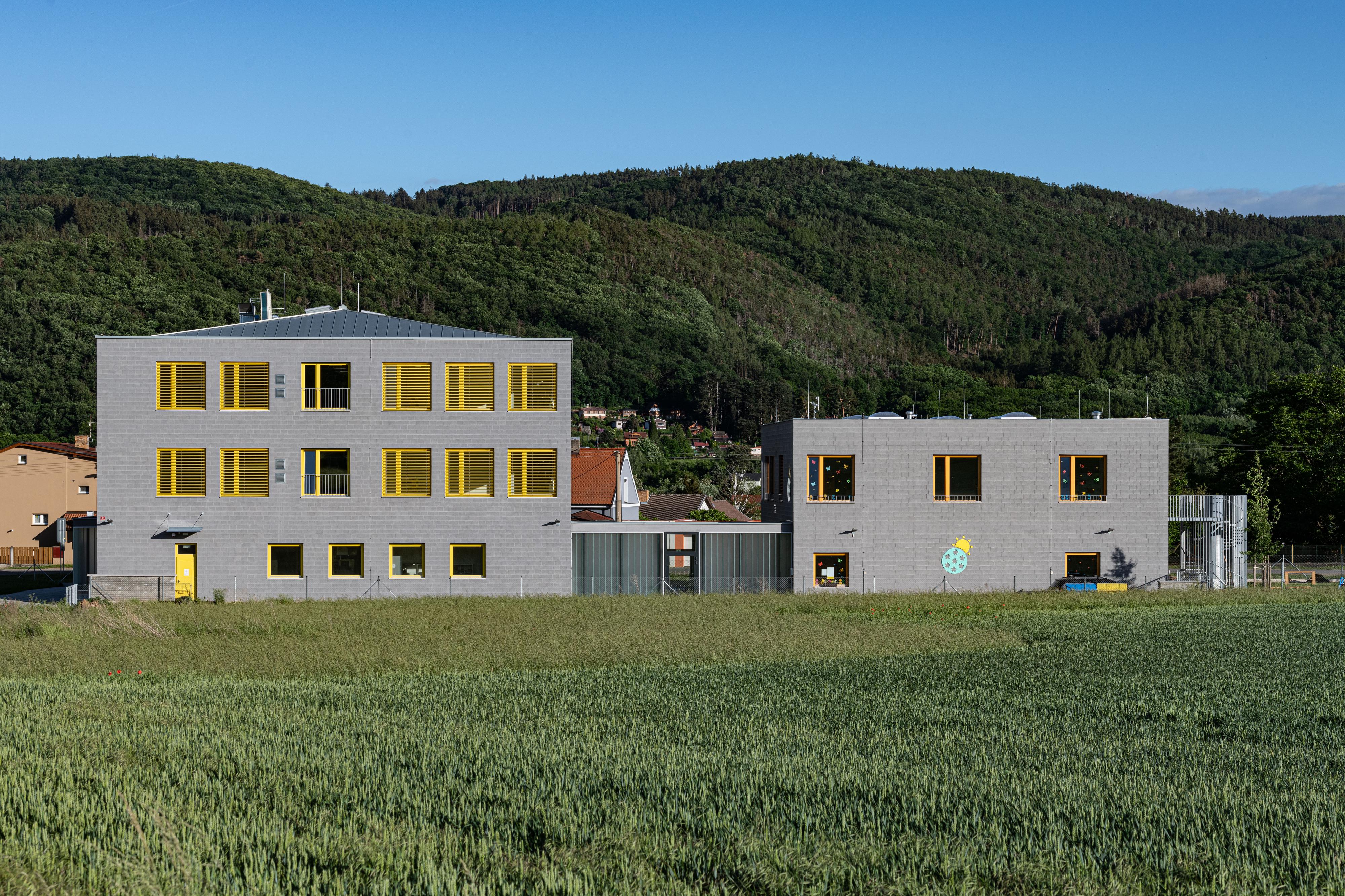 Základní škola Lety foto 3