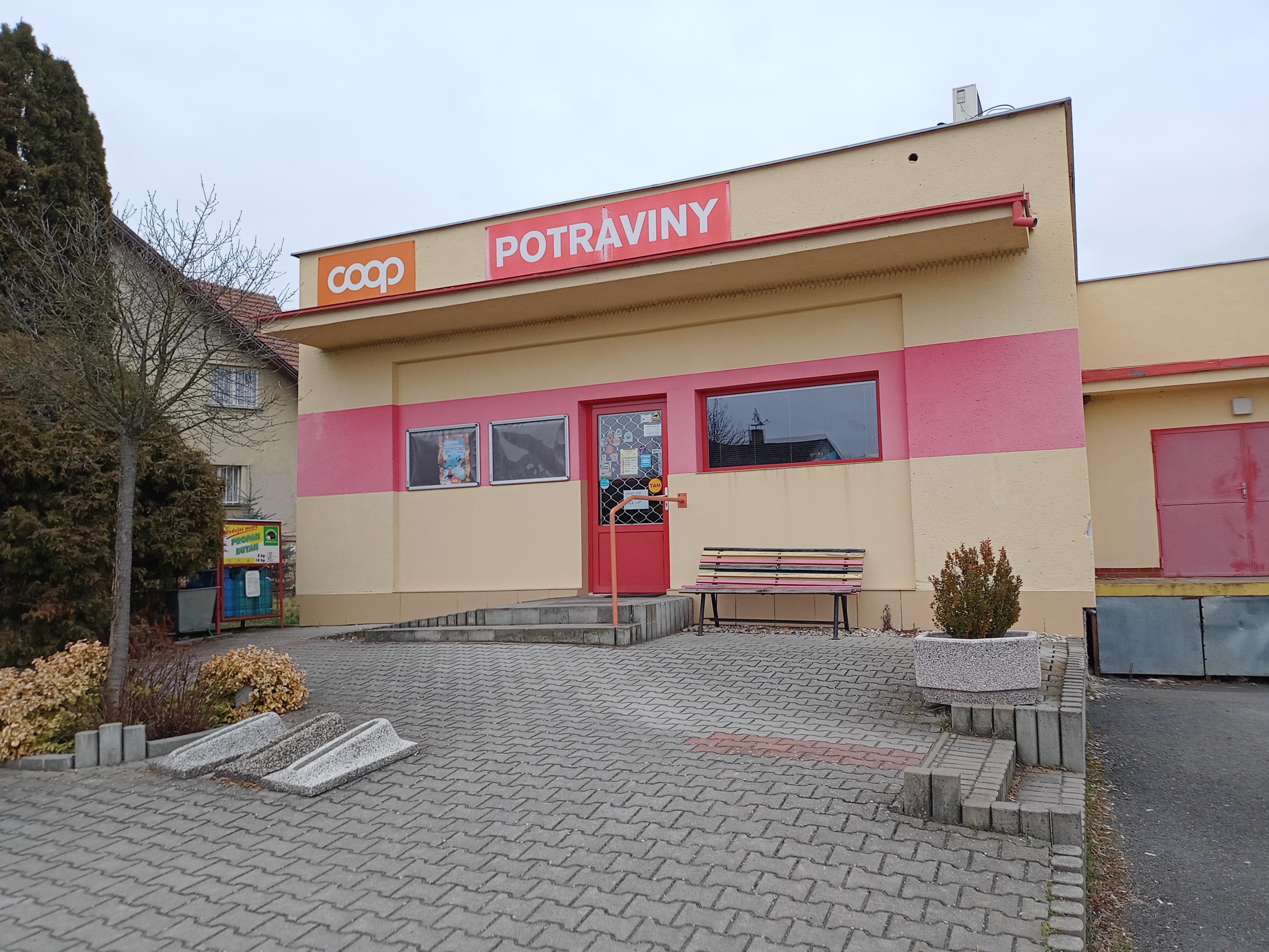 Jednota, spotřební družstvo Nová Paka - COOP foto 2